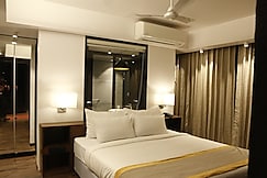 THE HARISON ROYALE, Yavatmal