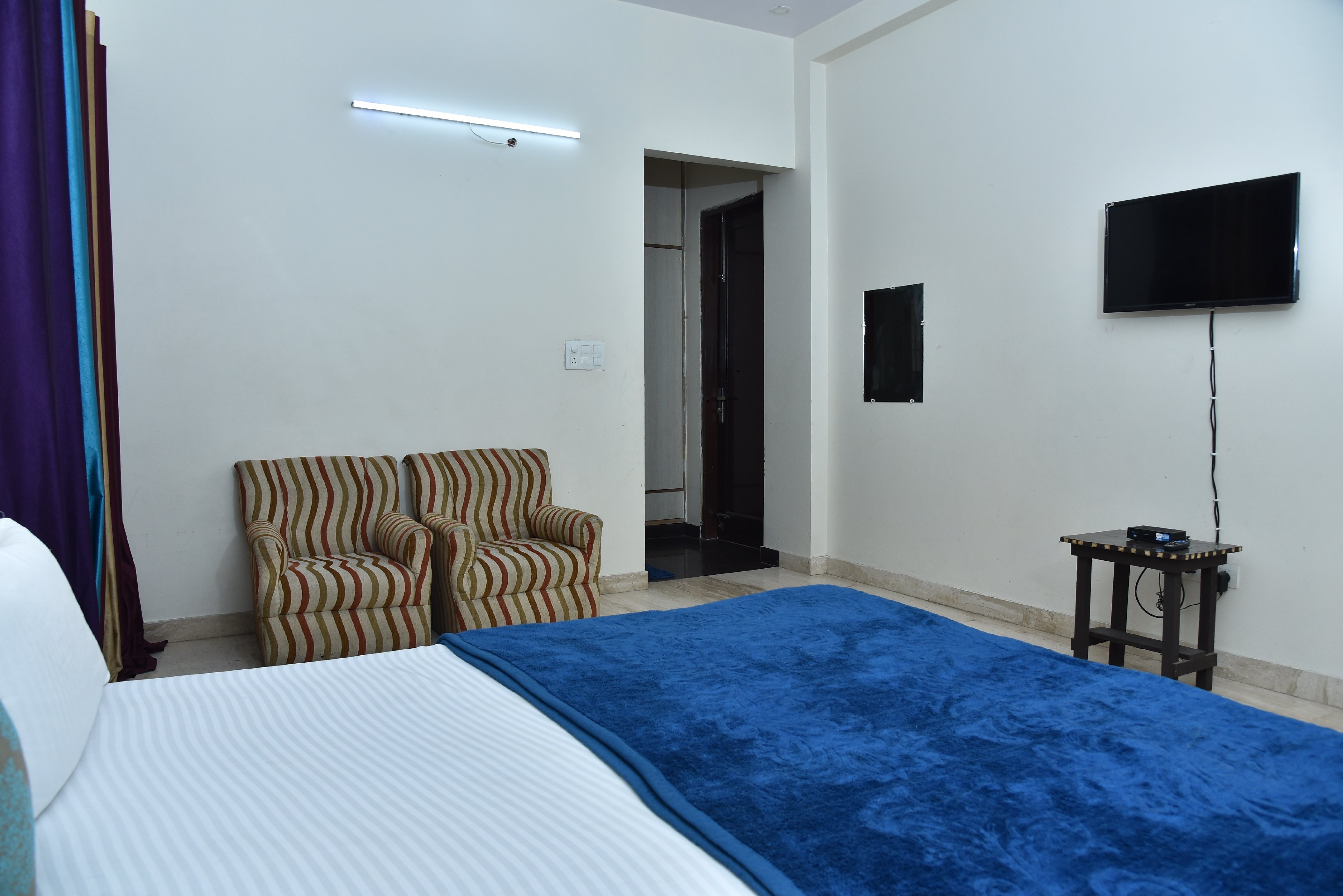 Winsome Guest house - Tap to explore photos