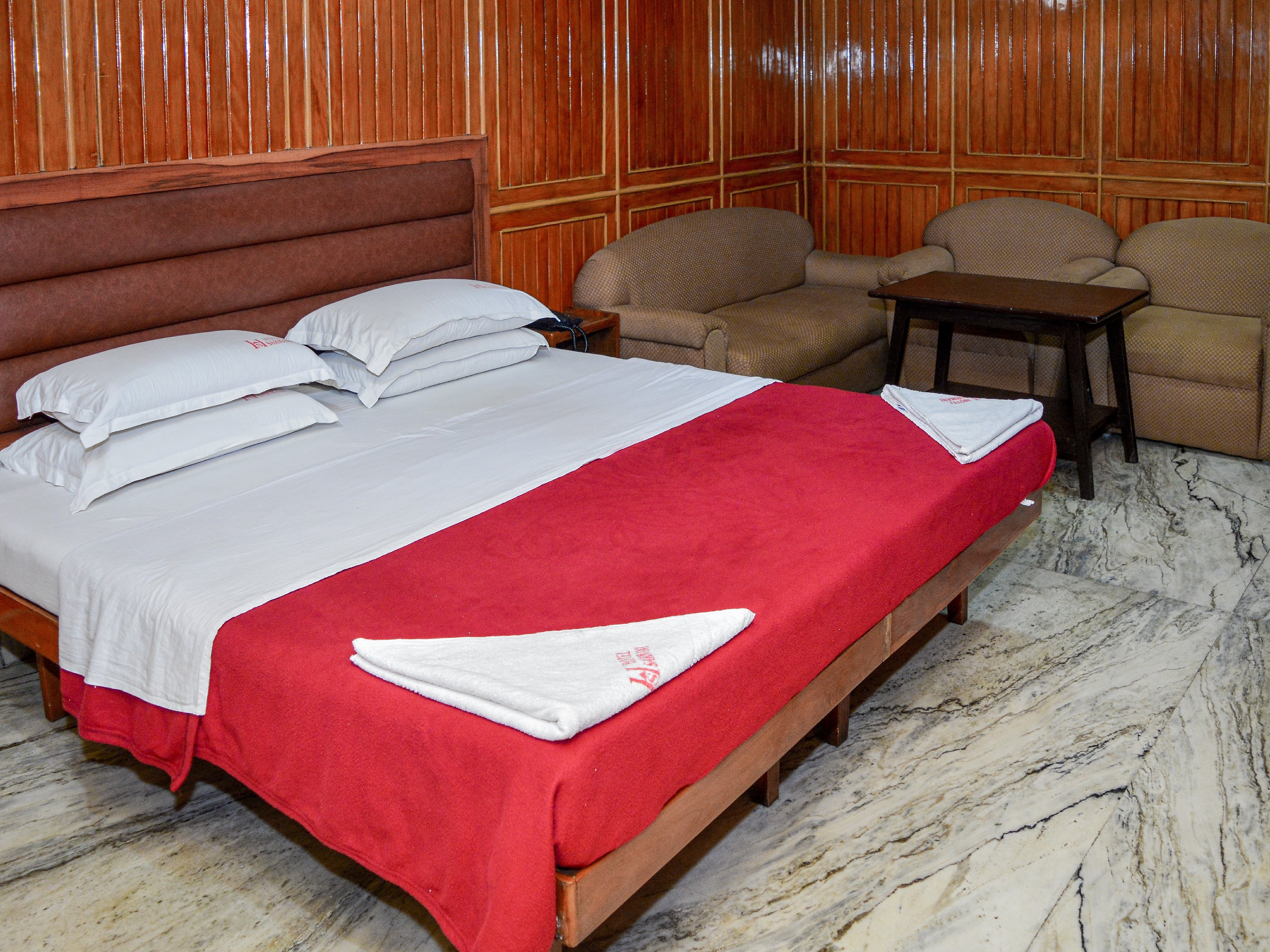 Hotel Sarmani - Tap to explore photos