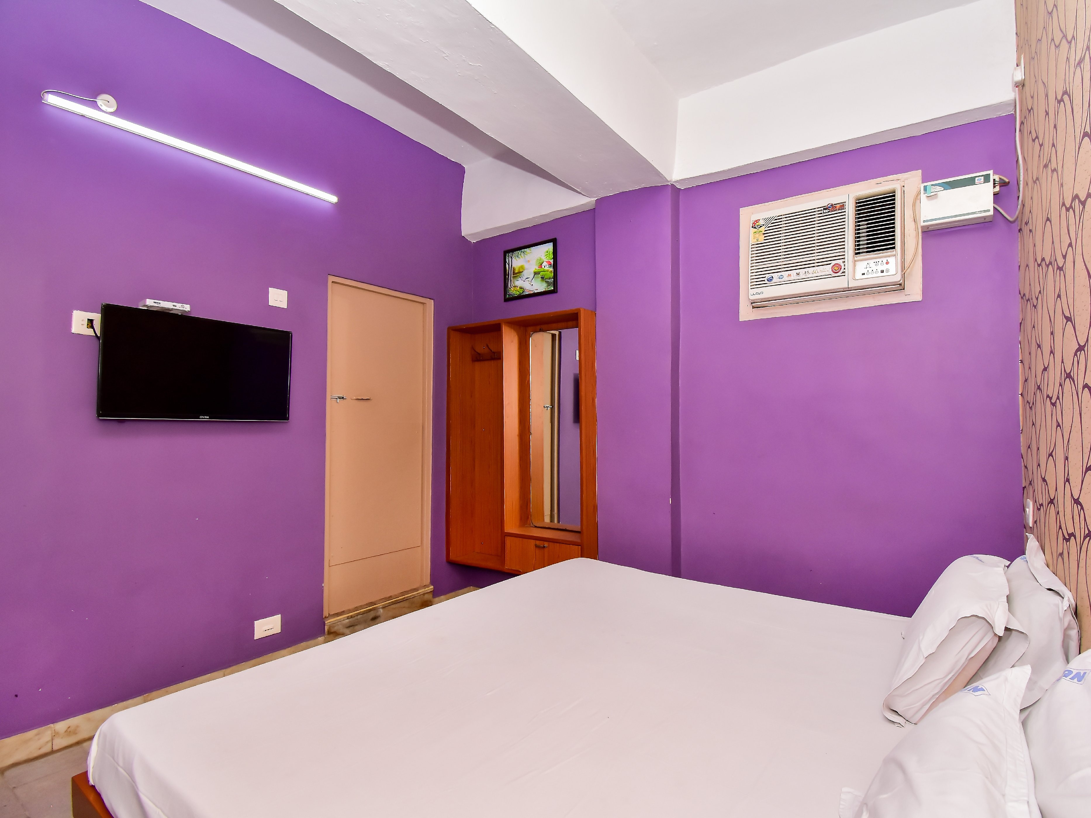 BALAN GUEST HOUSE - Tap to explore photos