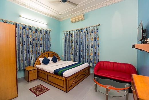 Hotel O Landmark AB Block