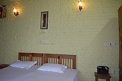 Divine Living | Villa with a Fish Pond, Mukteshwar