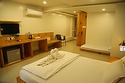 Nature Leap Resort, Trimbak