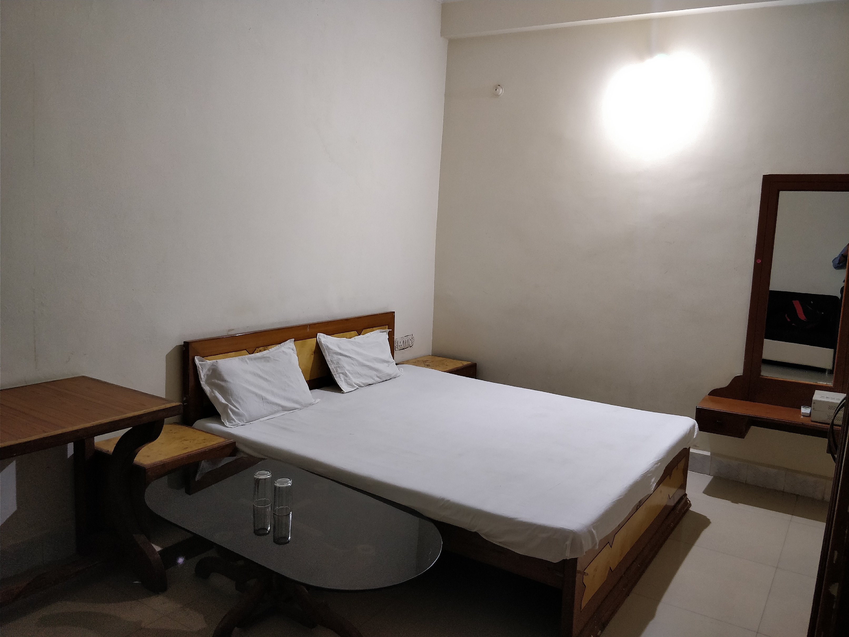 Hotel Sant Kripa Palace - Tap to explore photos