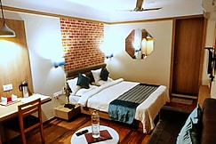 HOTEL EVERLAND, Rajkot