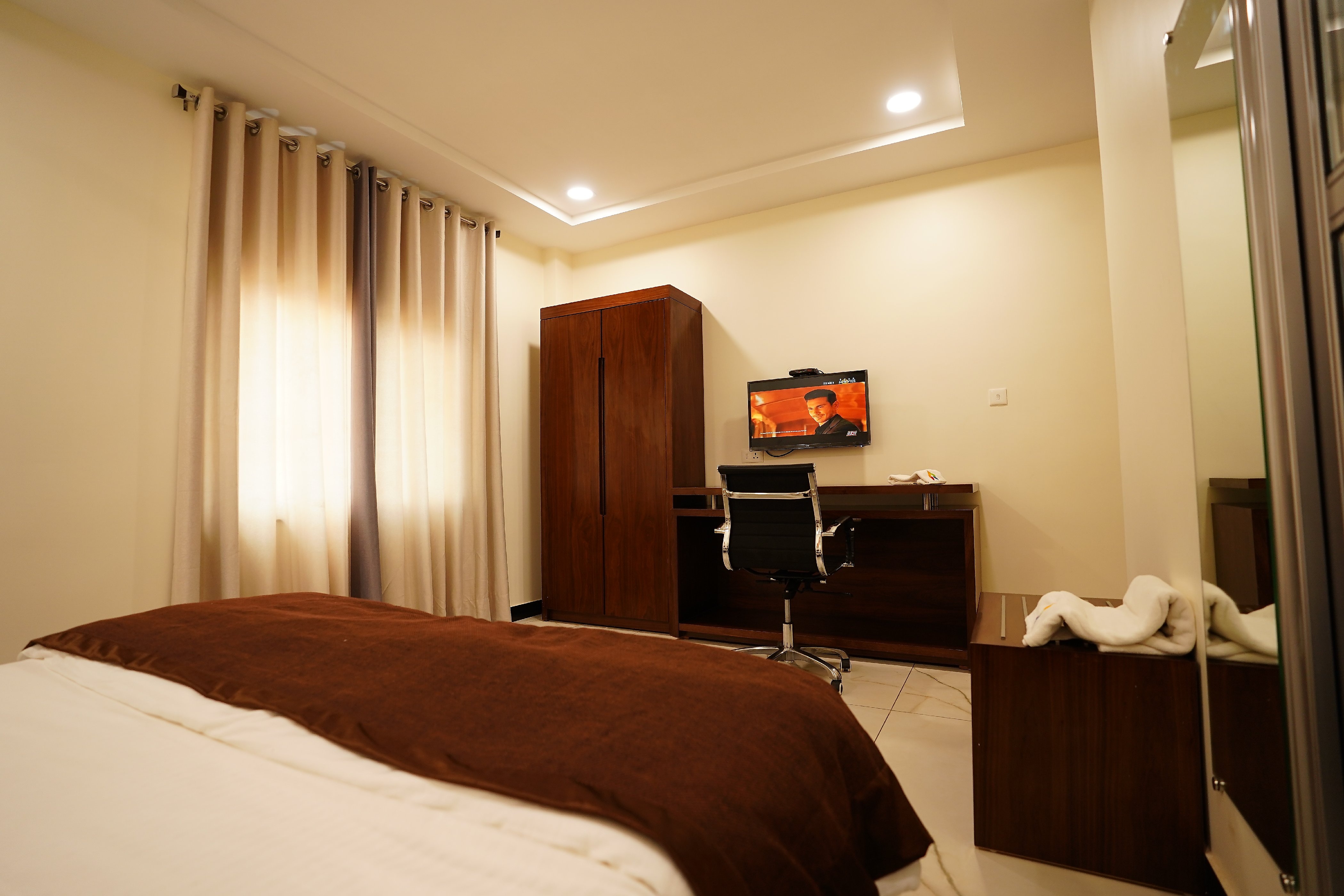 hotel SR GrandPark Regency - Tap to explore photos