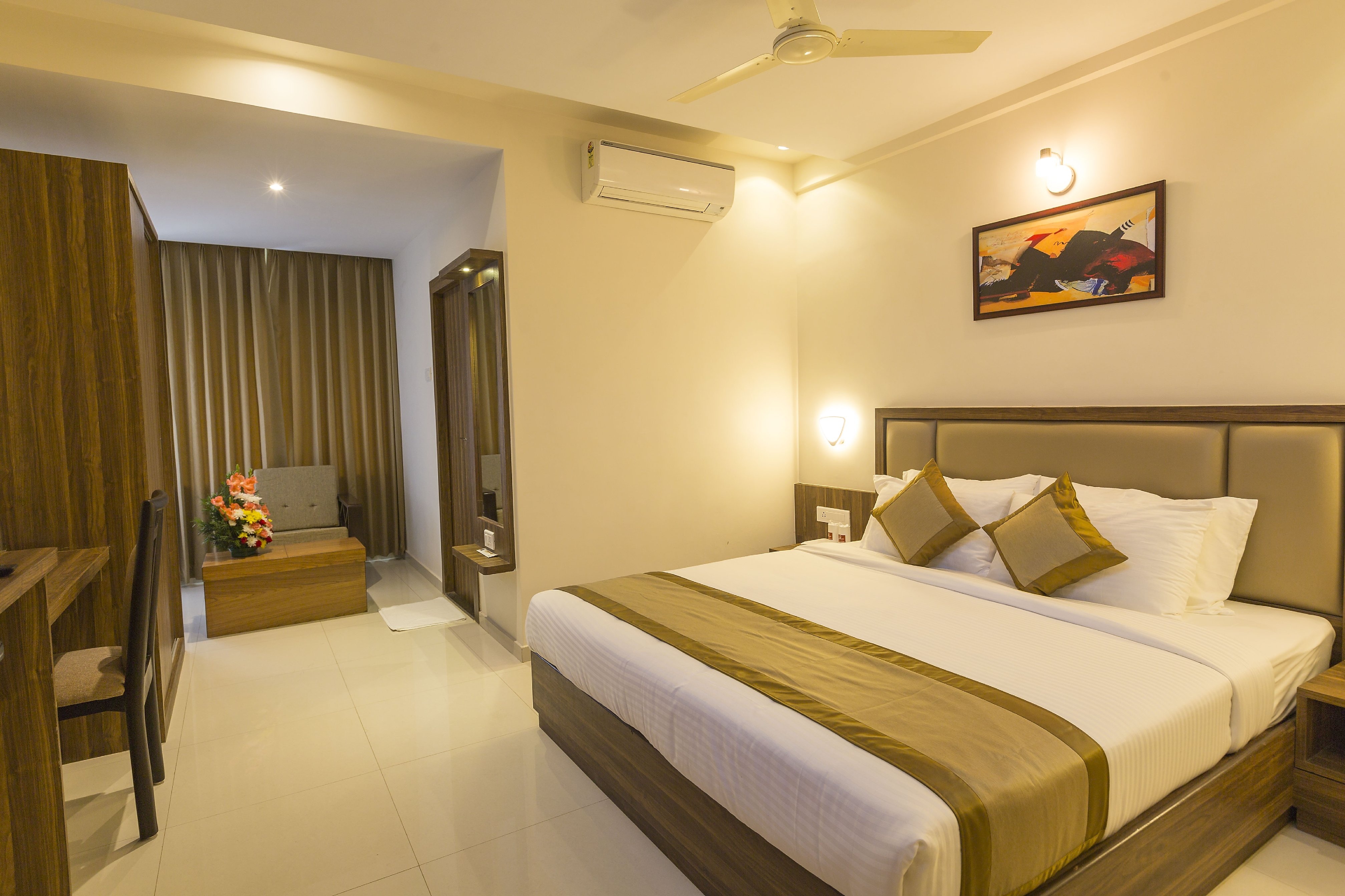 Grand Plaza Suites @ Calicut Beach - Tap to explore photos