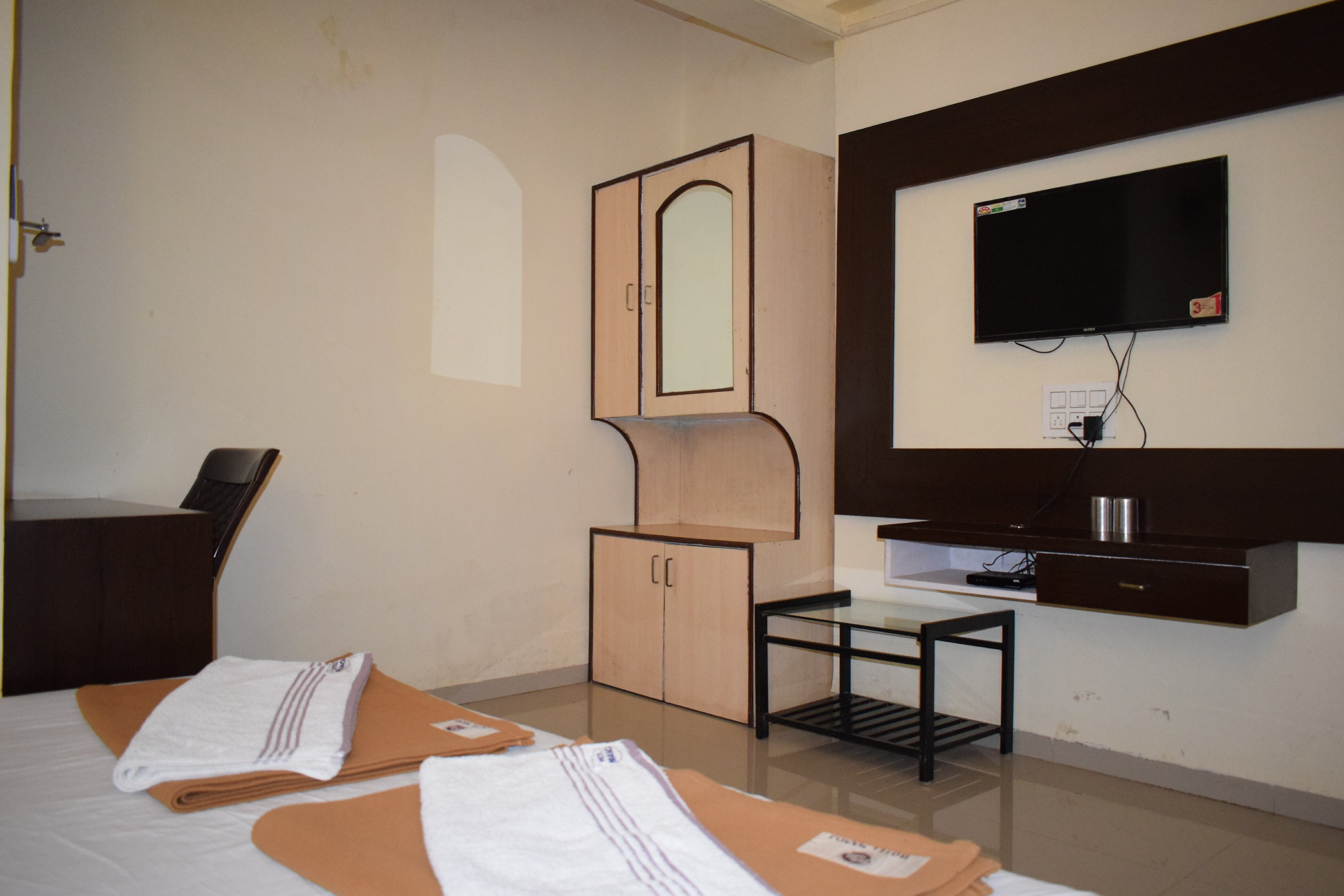 Hotel Manoj 2