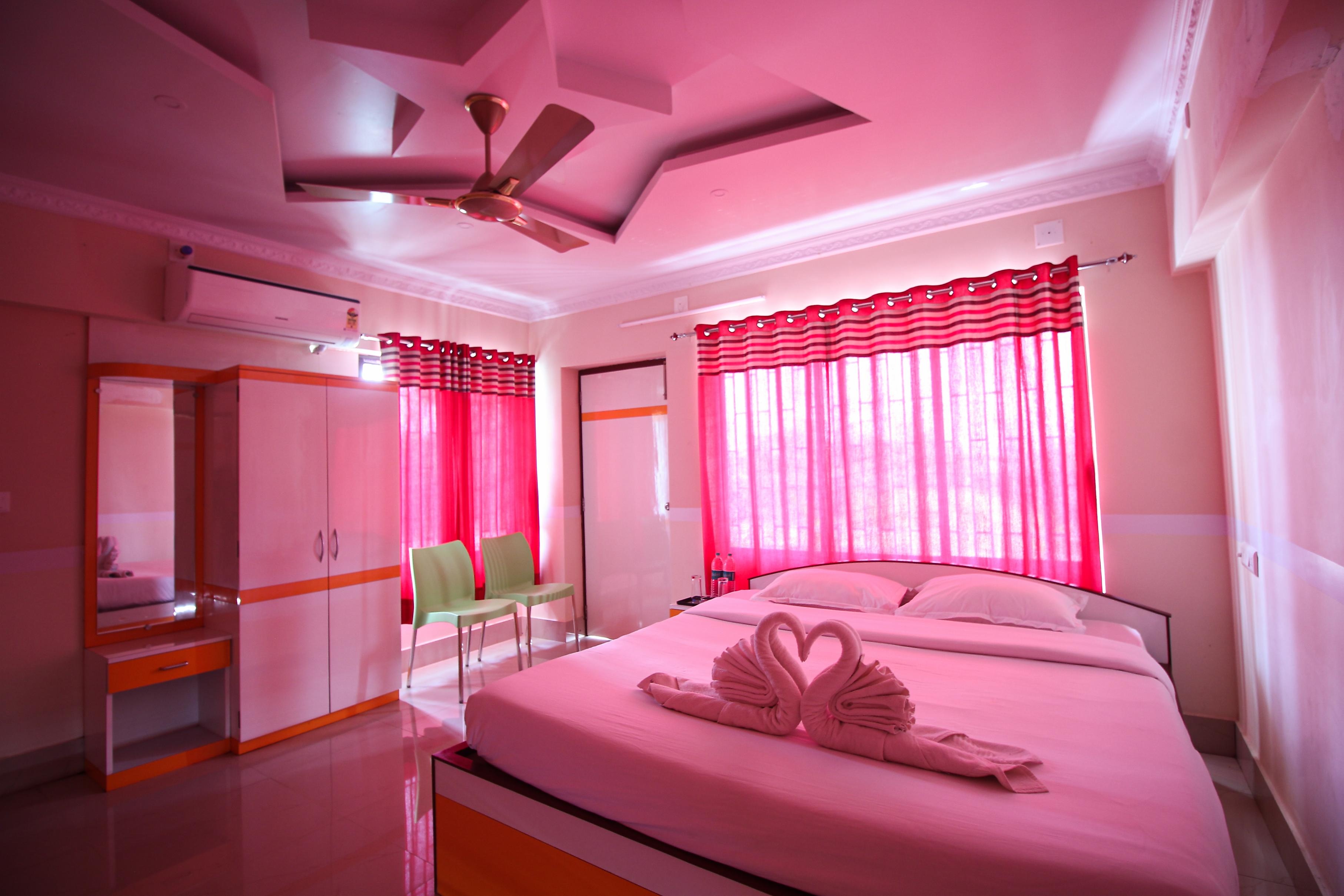 NEW SURANJANA RESORT - Tap to explore photos