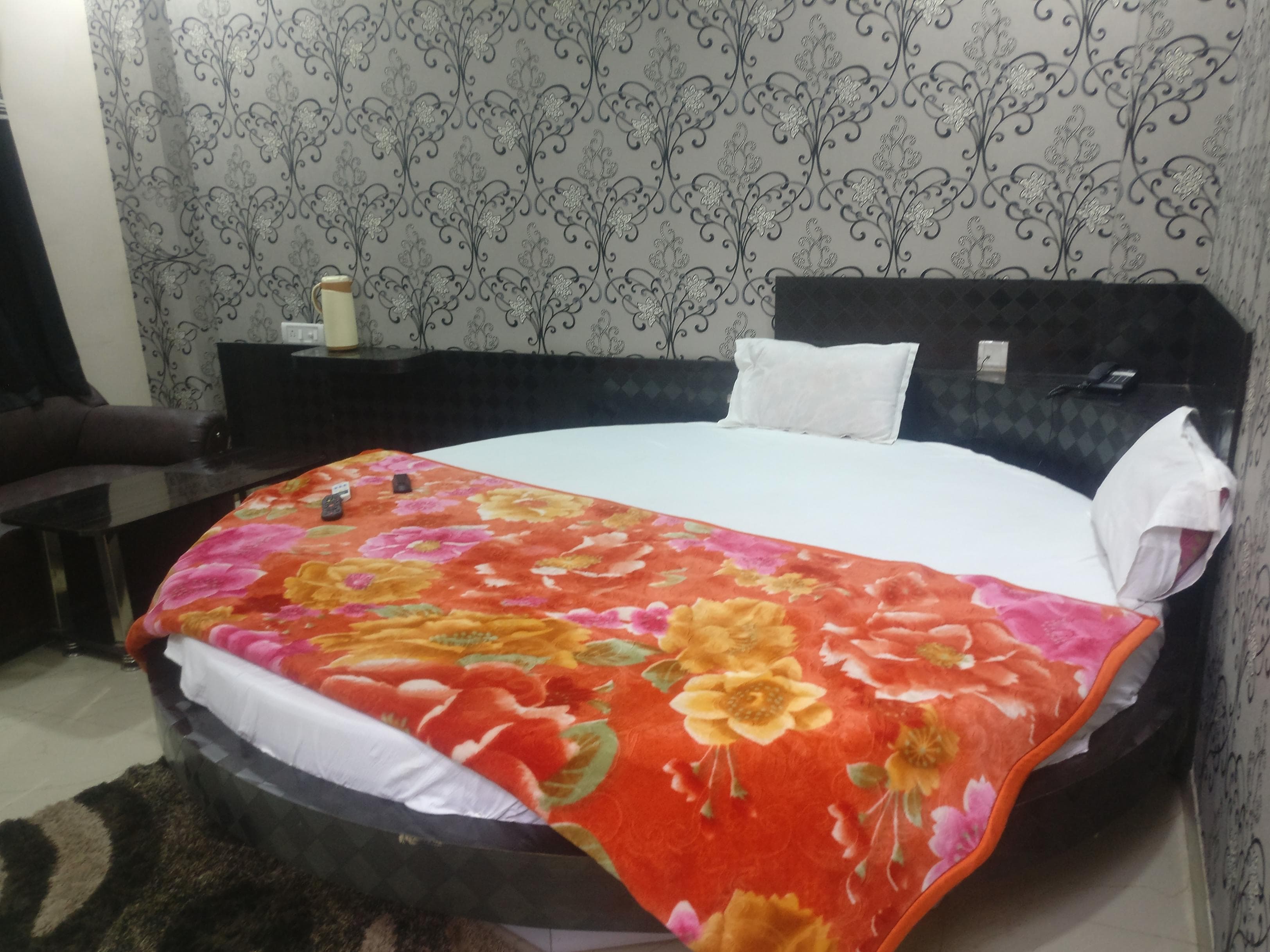 Hotel Marble City Bhedaghat - Tap to explore photos
