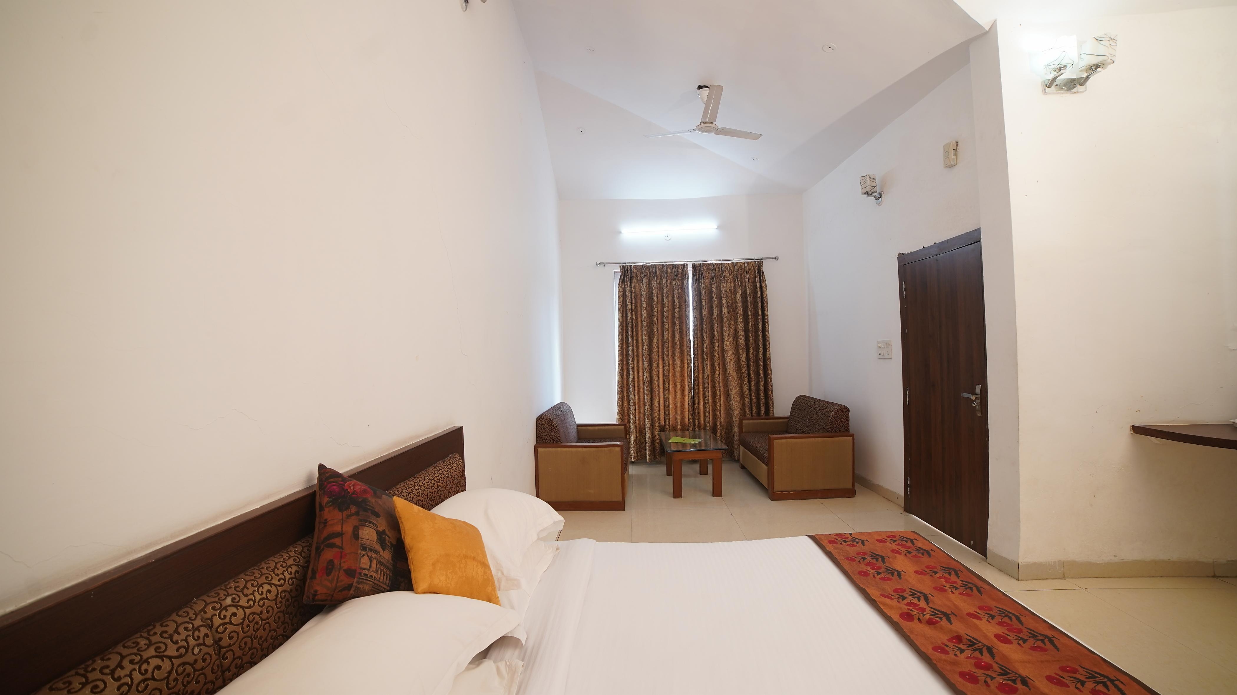 MPT Malwa Resort, Mandu - Tap to explore photos