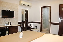 Flourish Inn Saket opposite Max Hospital, Delhi