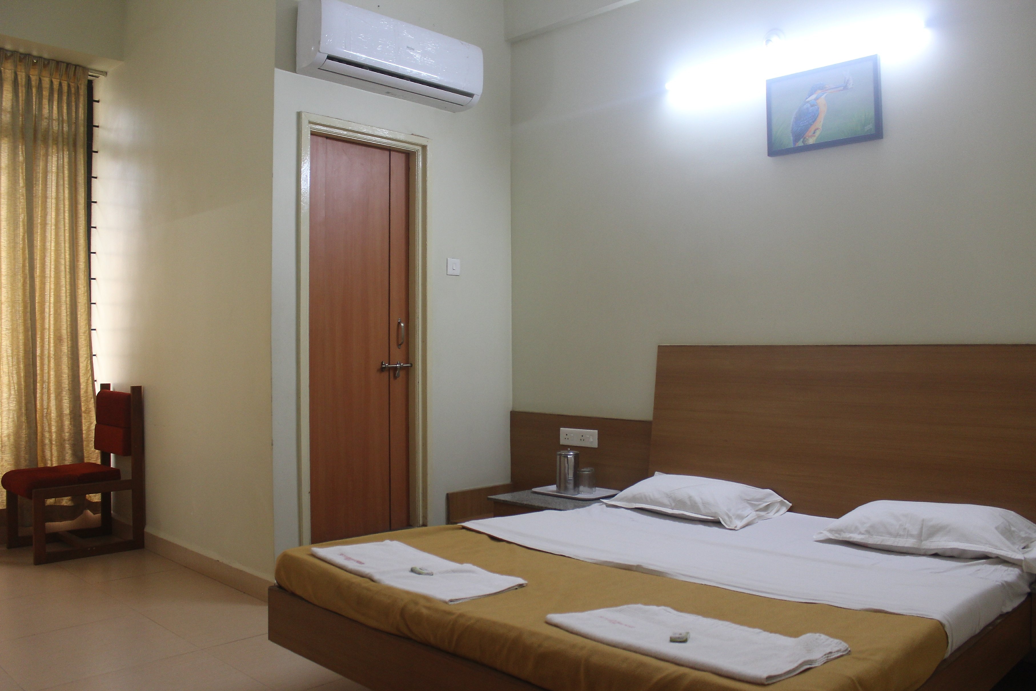 Hotel Suvarn Mandir - Tap to explore photos