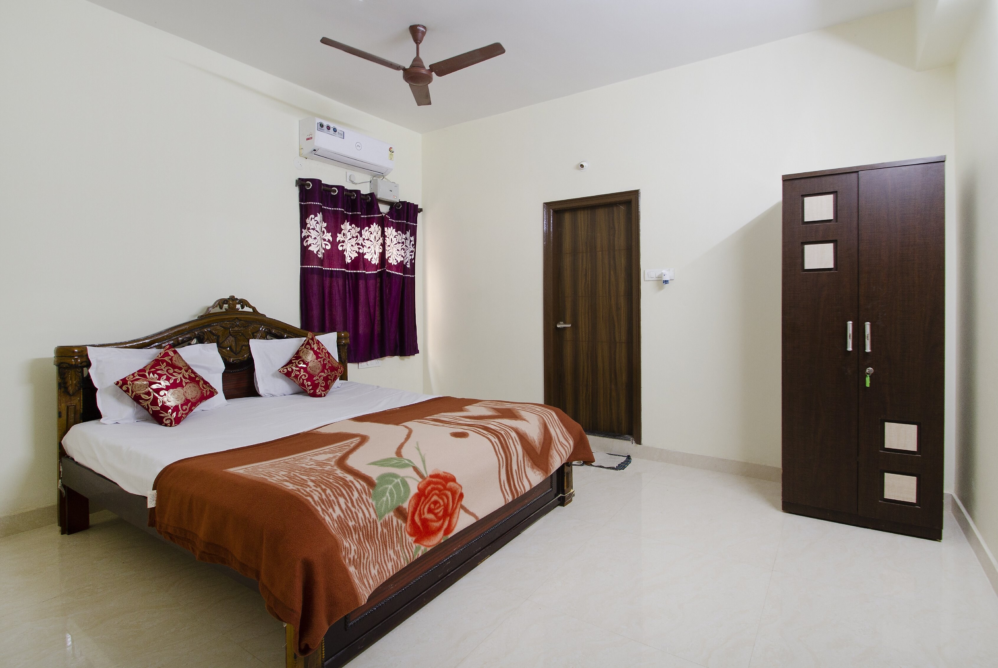 Adithi Homes Service Apartments - Tap to explore photos