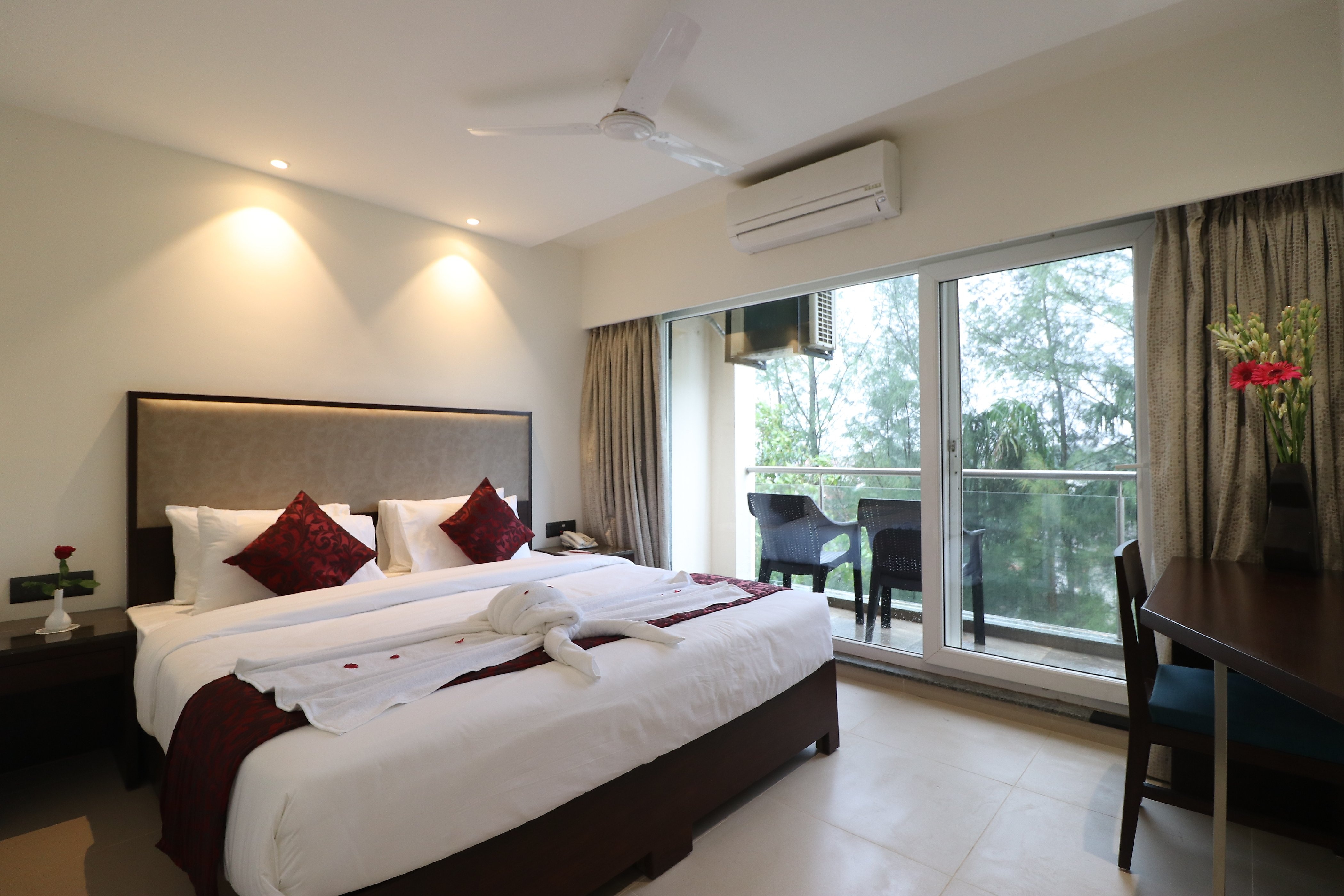 7 Apple Resort, Lonavala 5