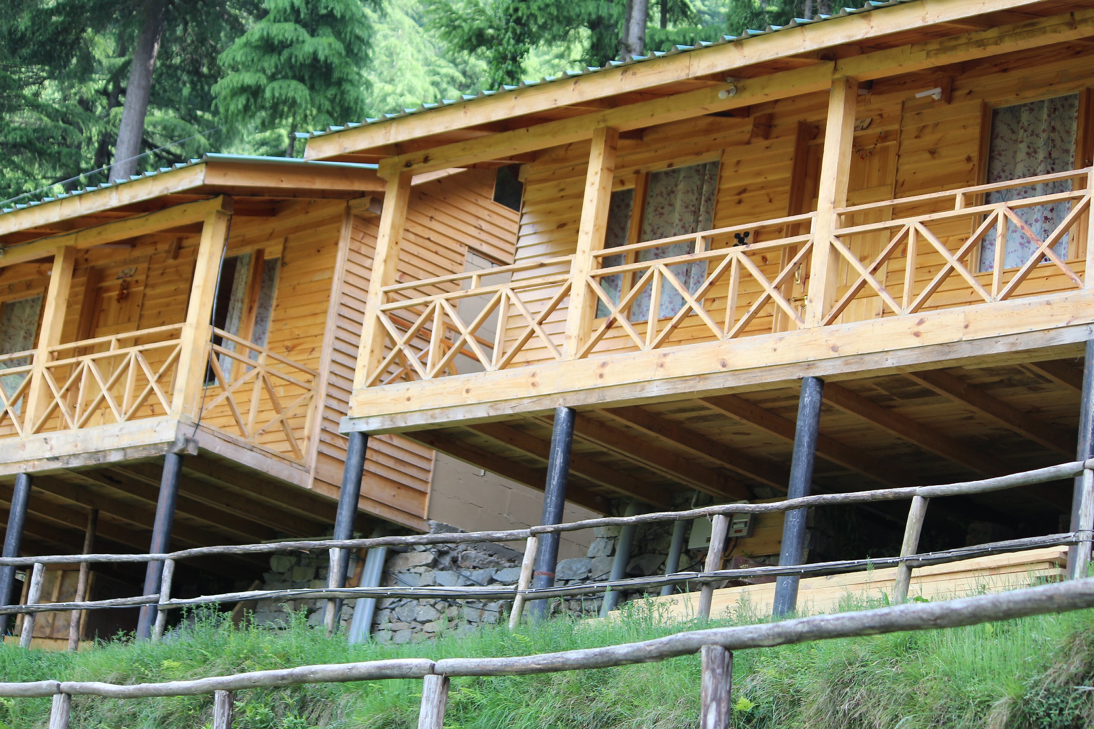 Photos of Mid Conifer Resort & Cottages Cottage in Dalhousie