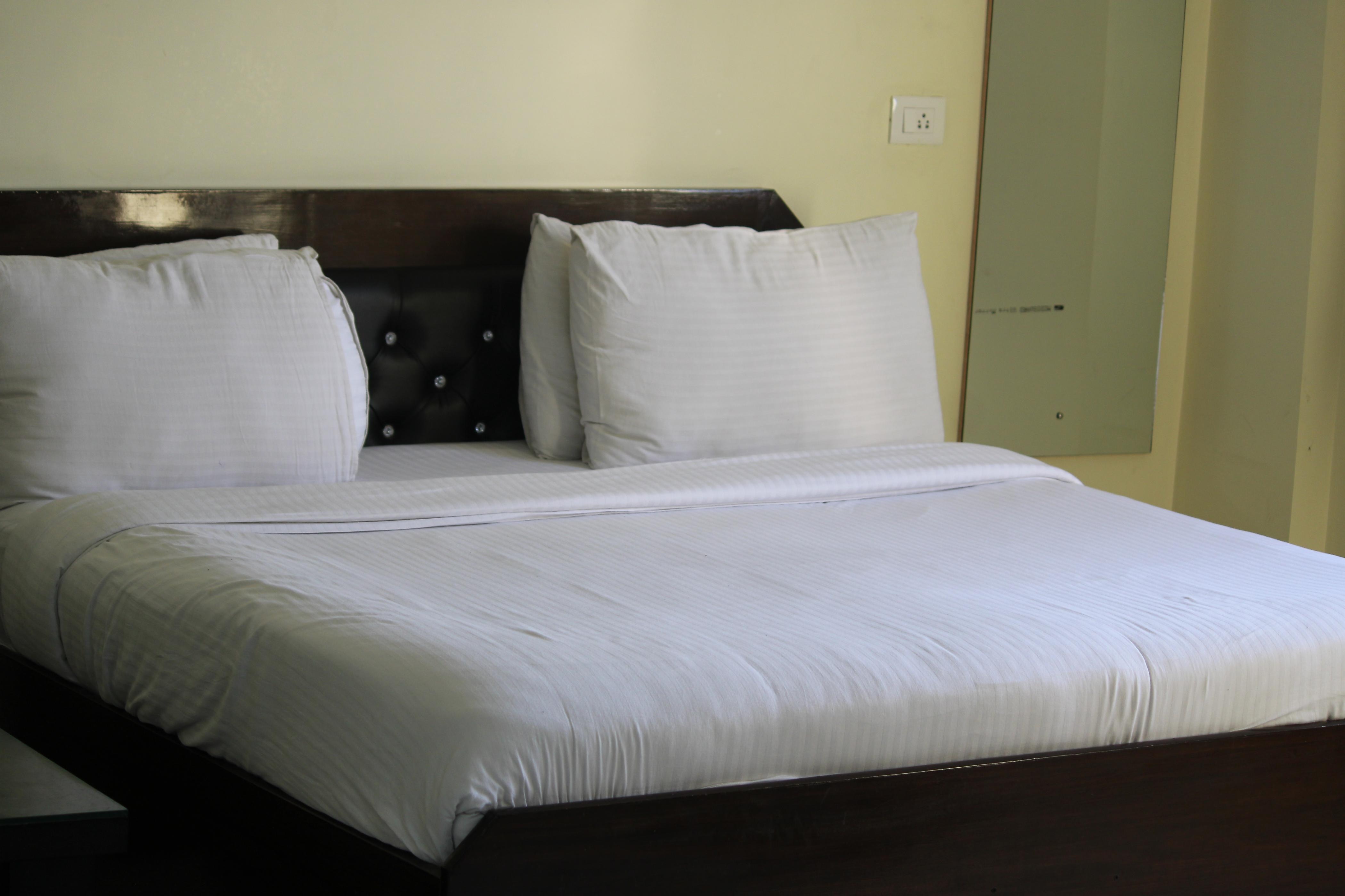 Sidra Guest House - Tap to explore photos