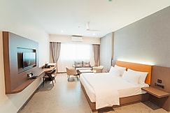 Mastiff Hotel Chinchwad by OTHPL, Pune