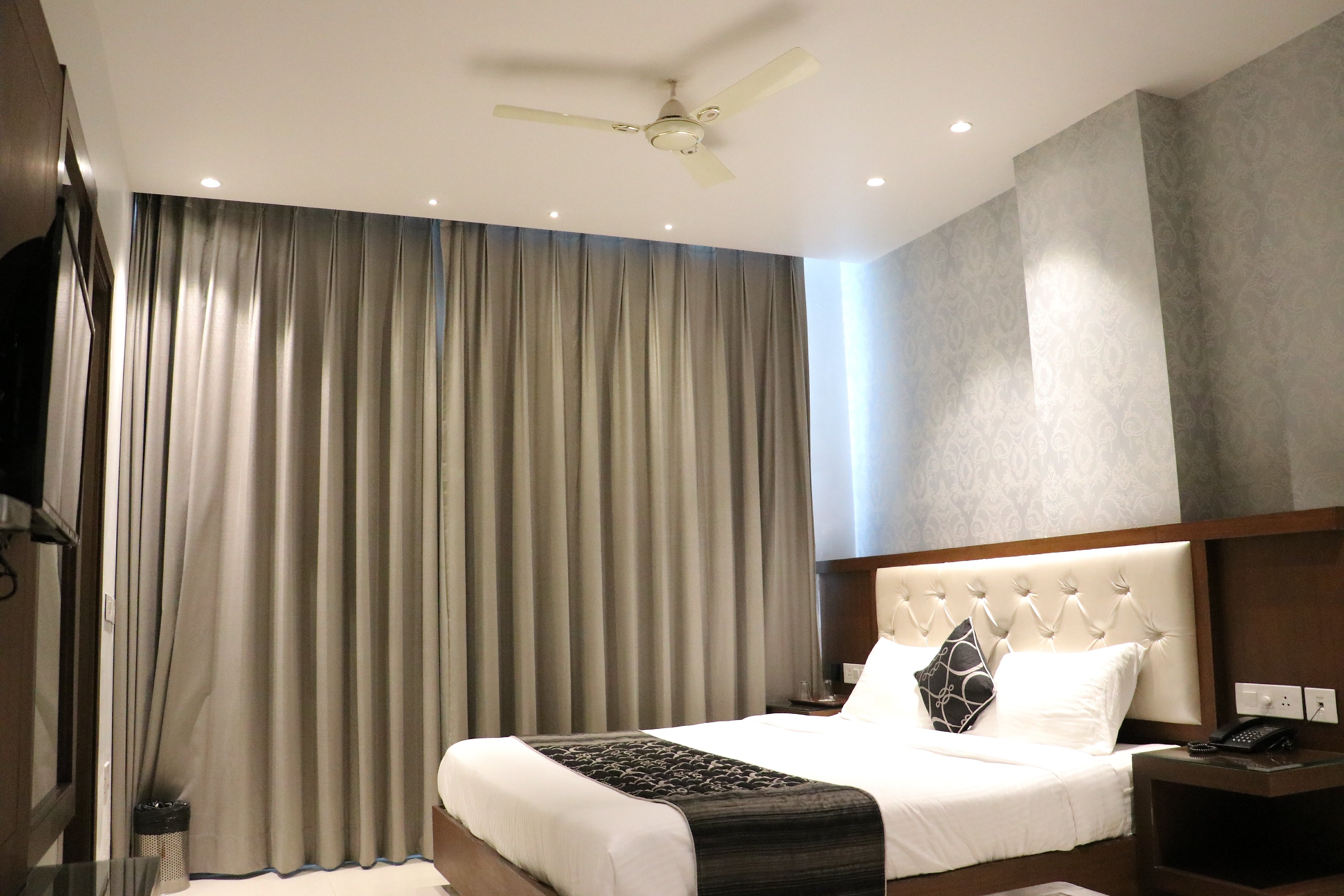 Hotel Wedcation By Tivoli - Ambala - Tap to explore photos