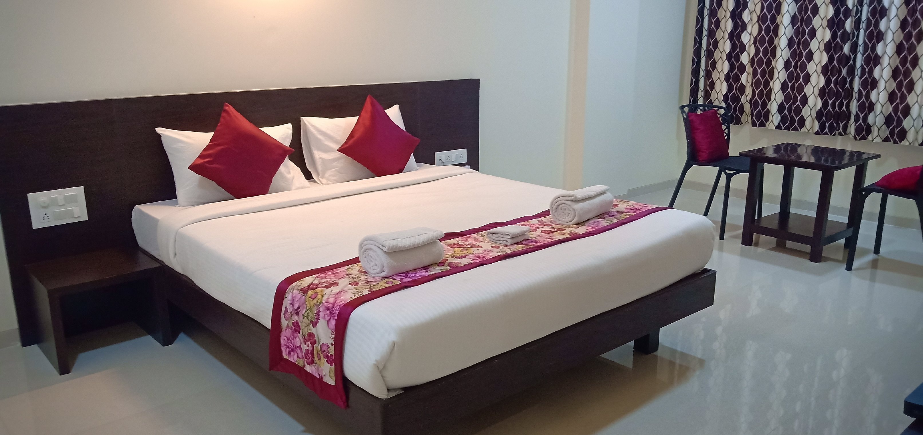 Deluxe Non AC Room 1
