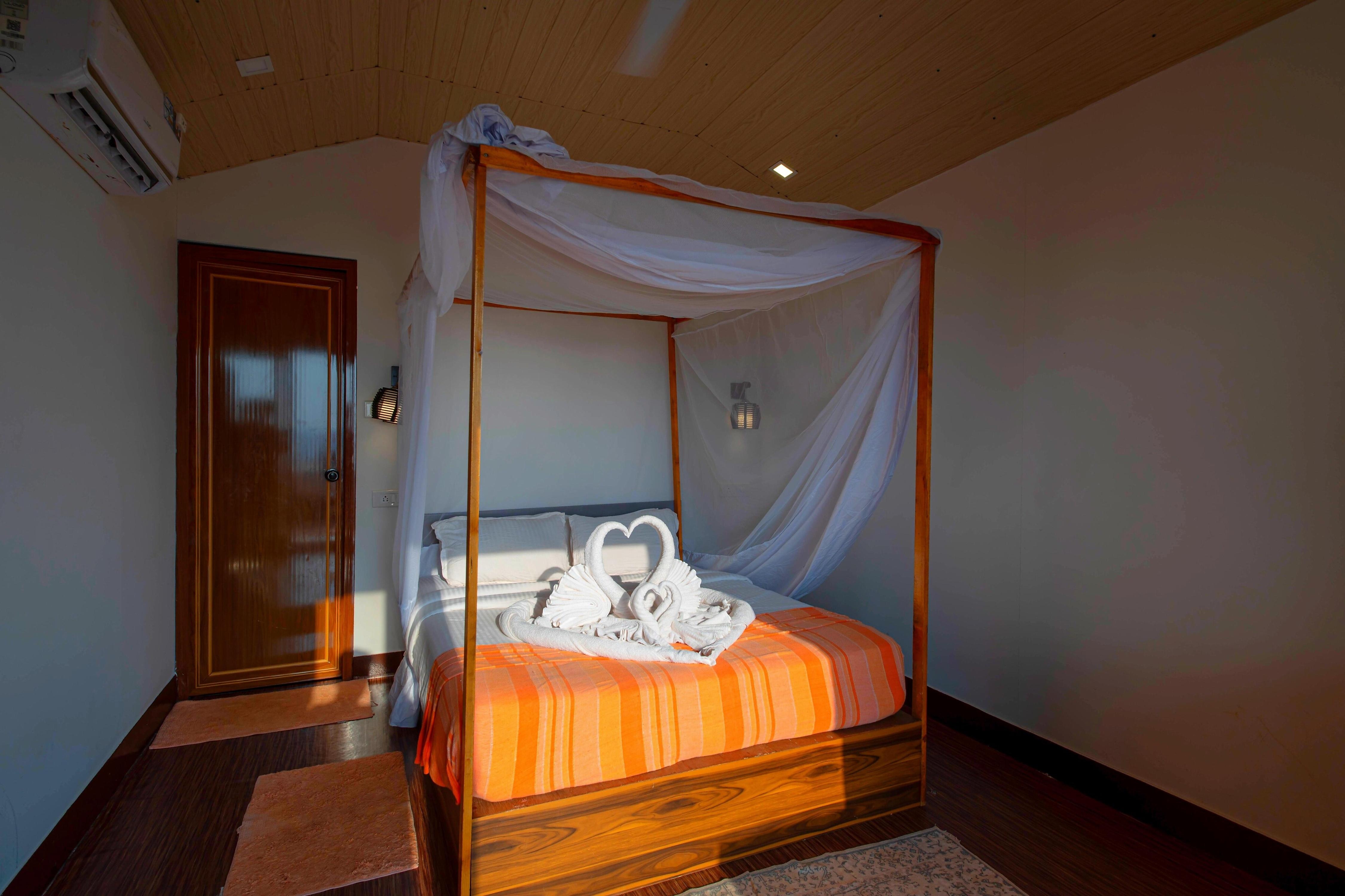 The Agonda Serenity Resort - Tap to explore photos
