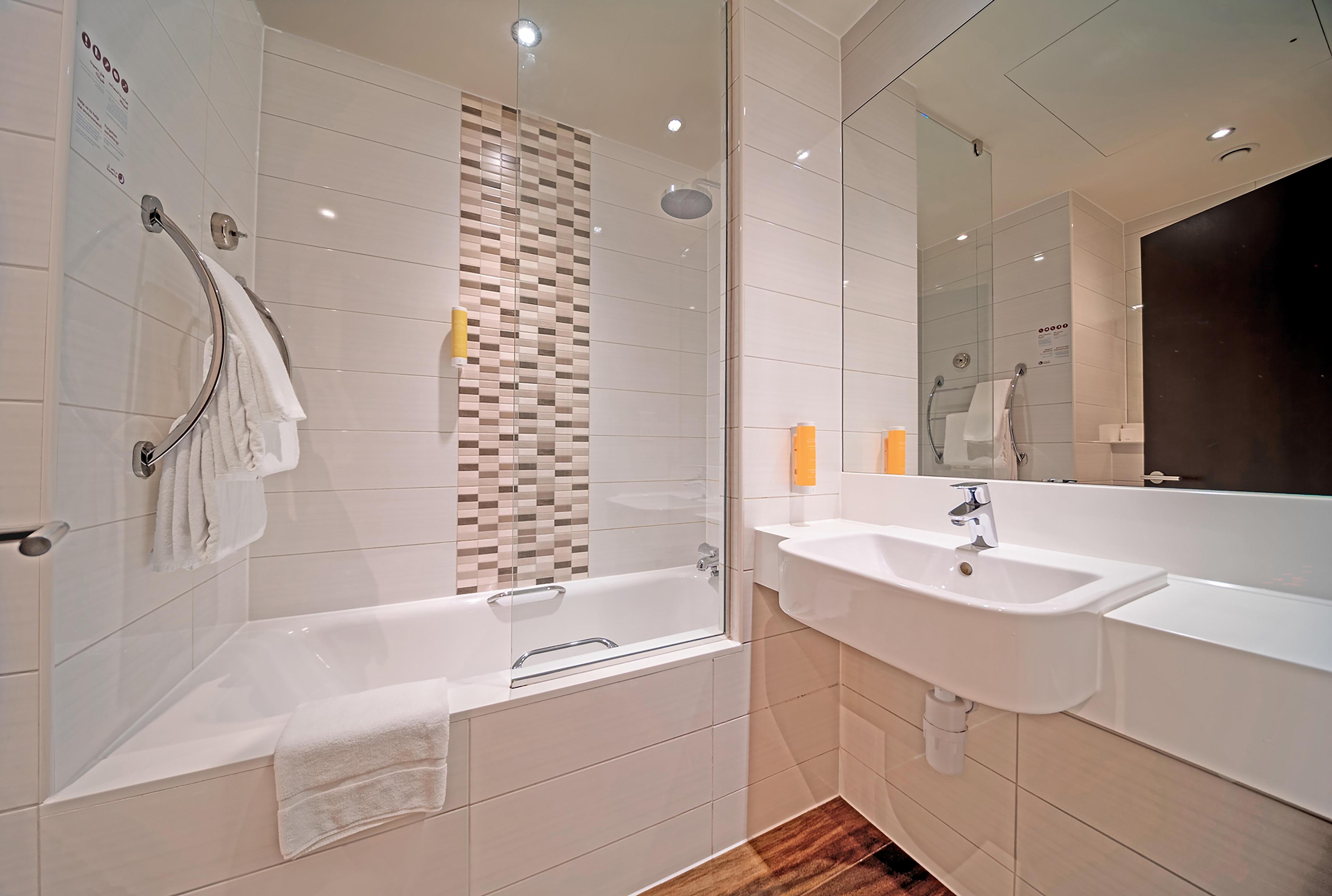 Premier Inn Dubai Al Jaddaf - Tap to explore photos