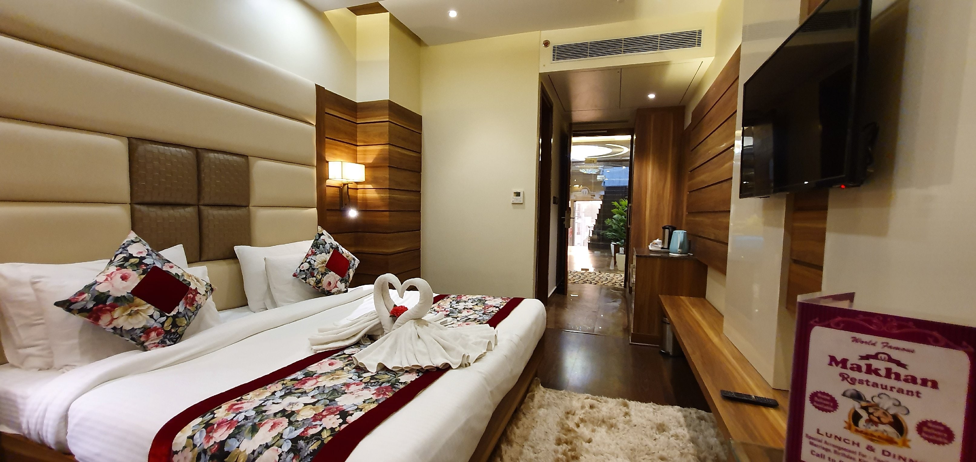 Hotel Makhan Residency - Tap to explore photos