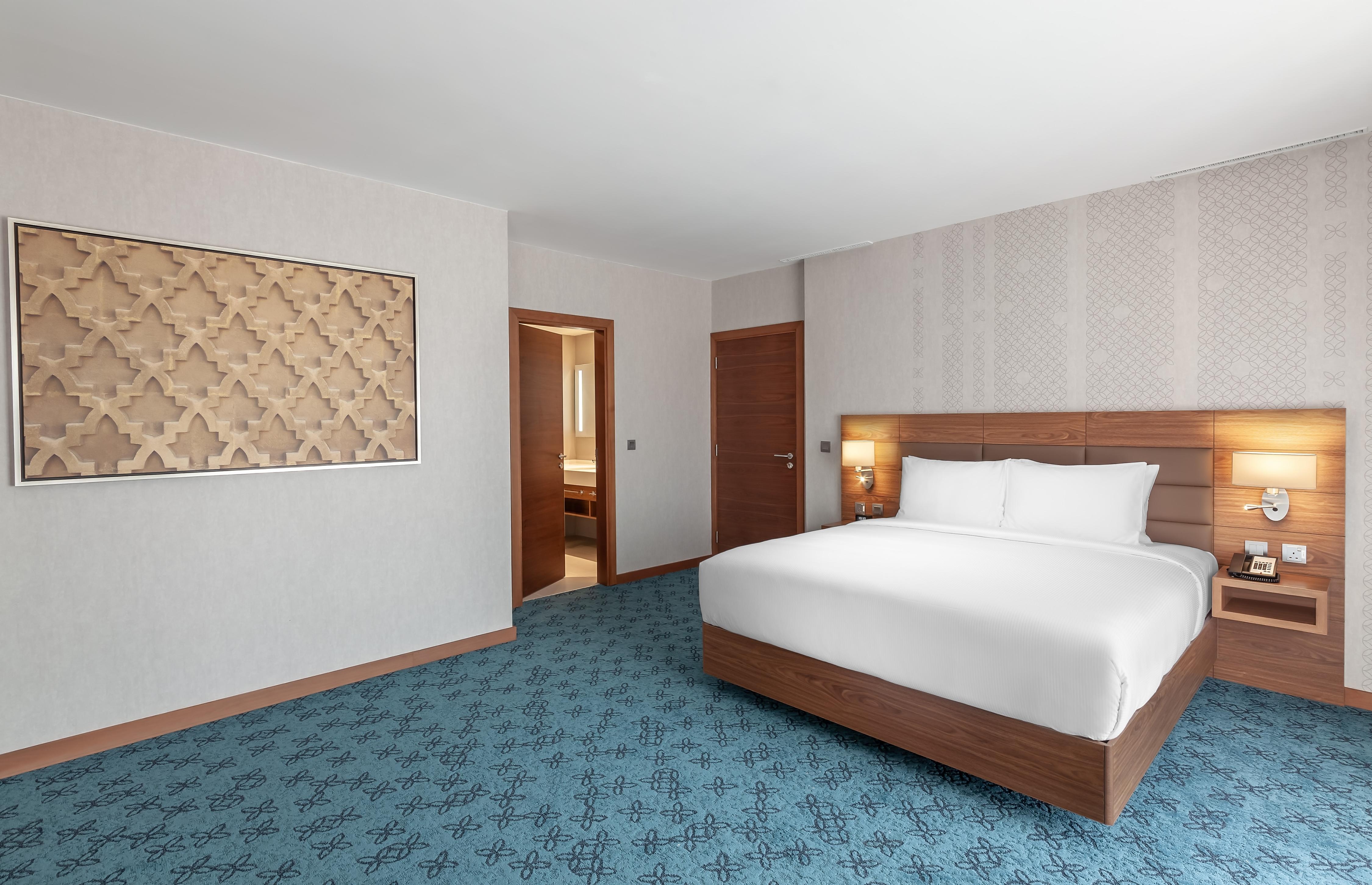 DoubleTree by Hilton Dubai Al Jadaf - Tap to explore photos