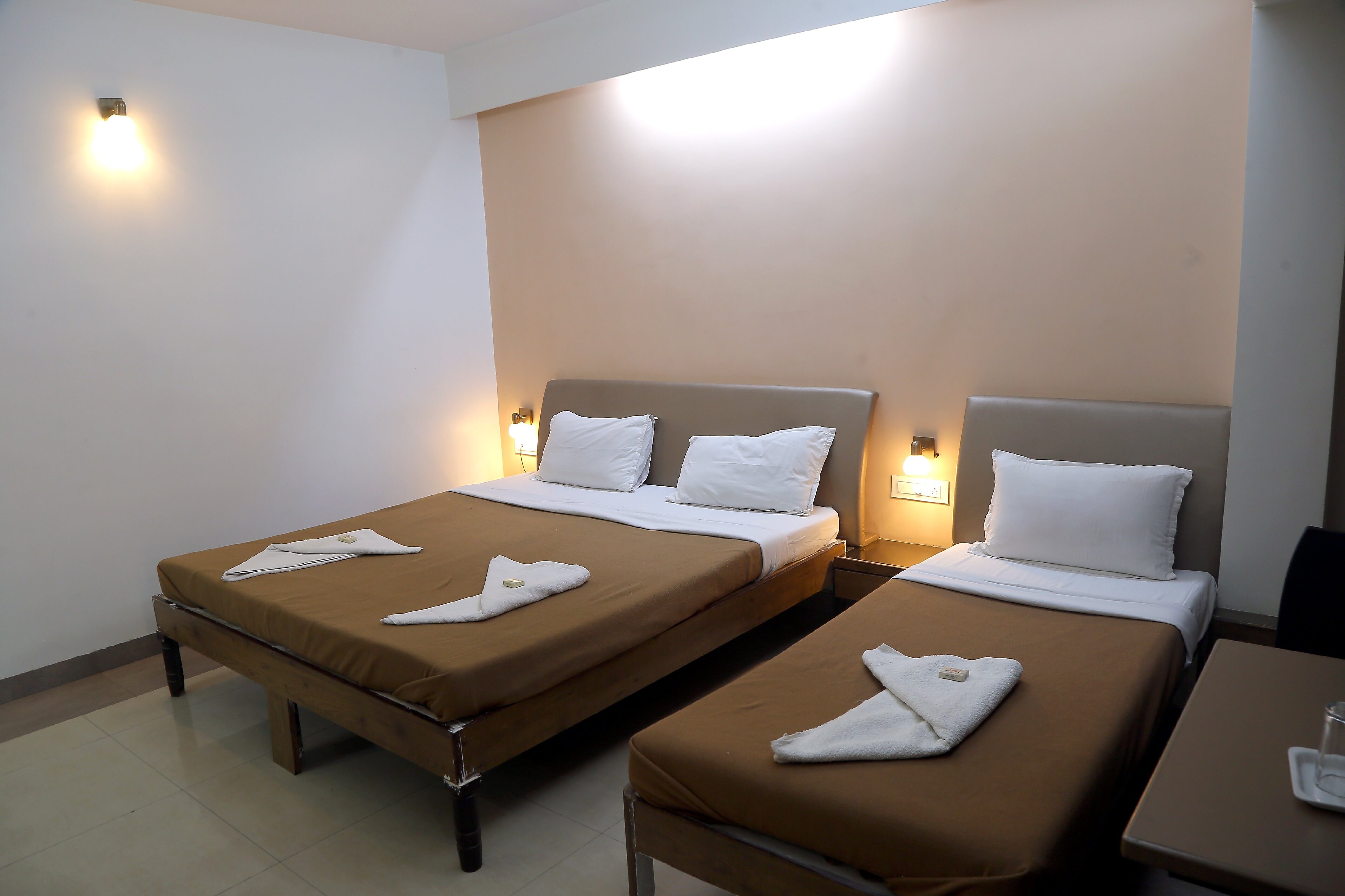 3 BED AC Room 1