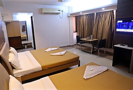Hotel Gokul