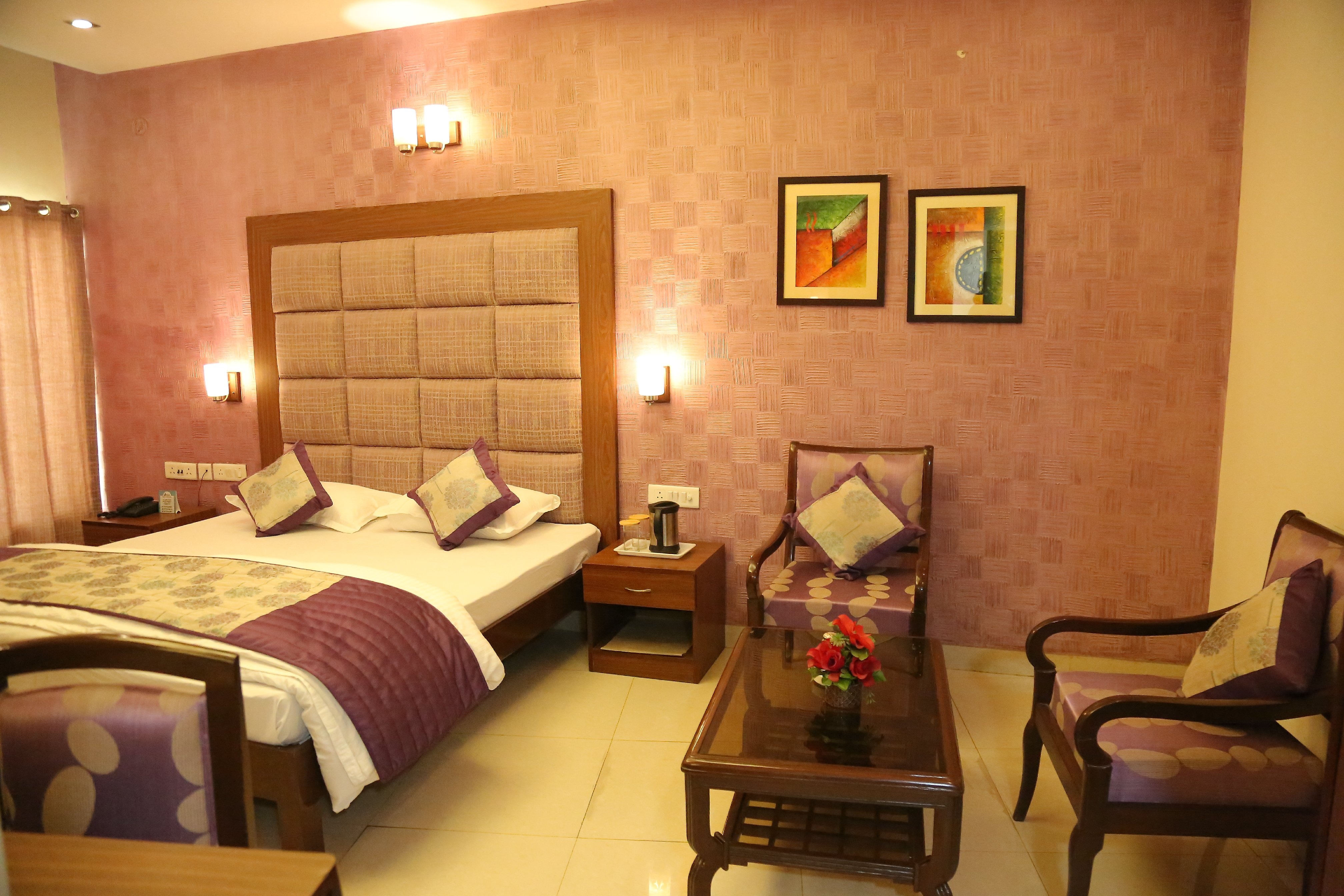 Magpie Tourist Resort - Tap to explore photos