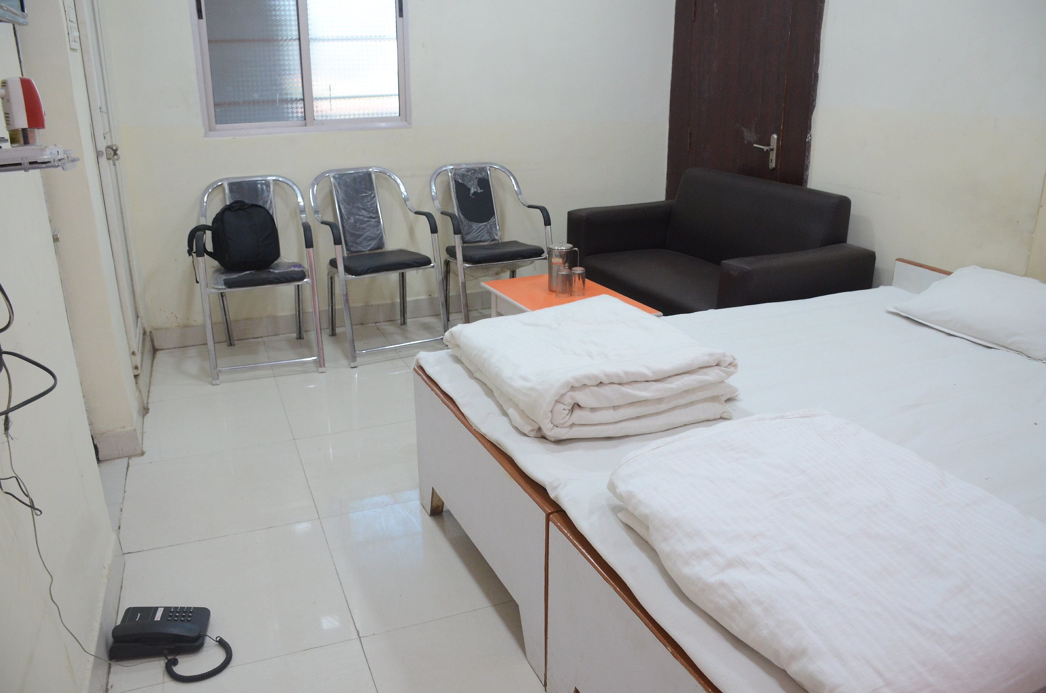 Hotel Ranchi Inn - Tap to explore photos