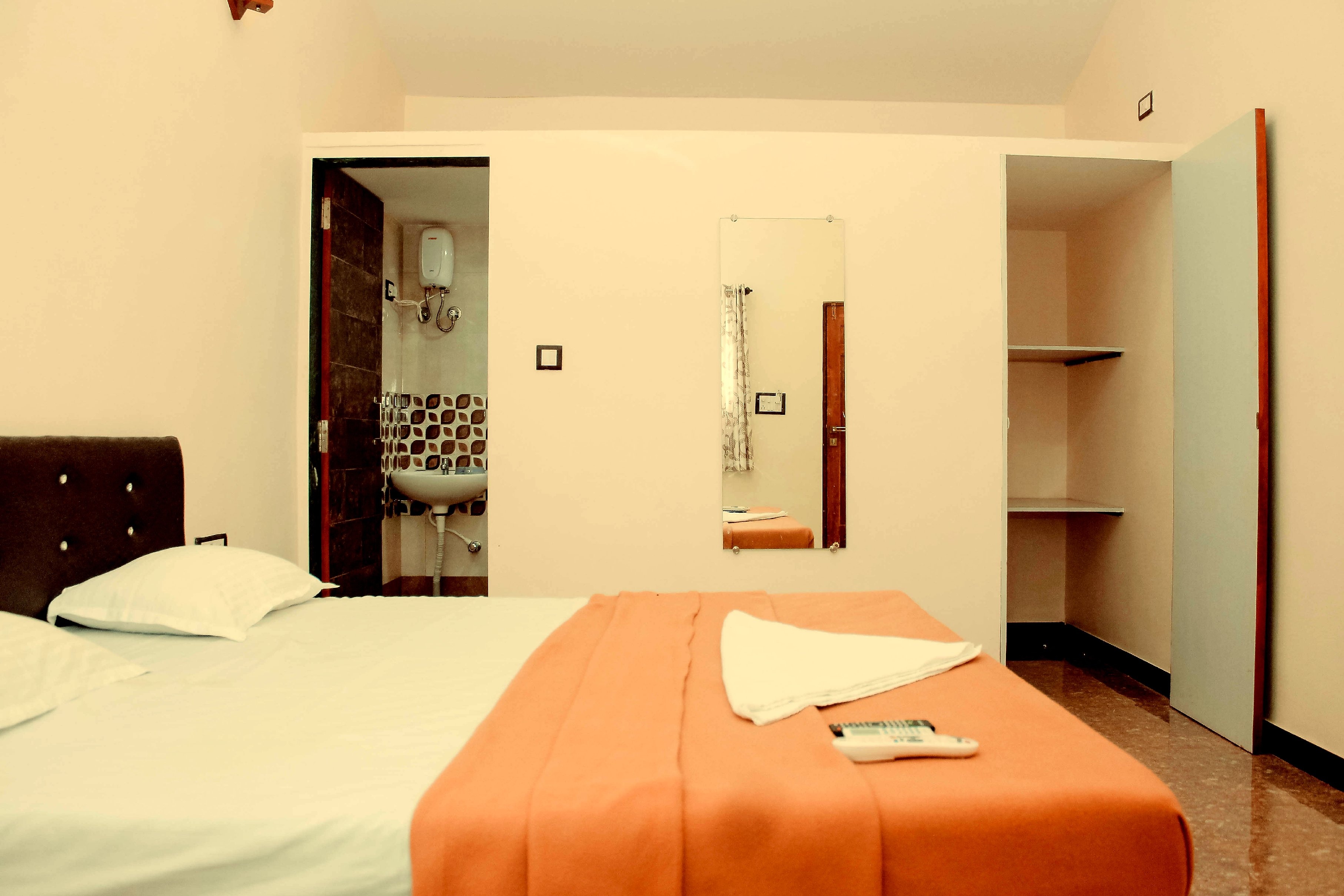 Deluxe Ac Room 1