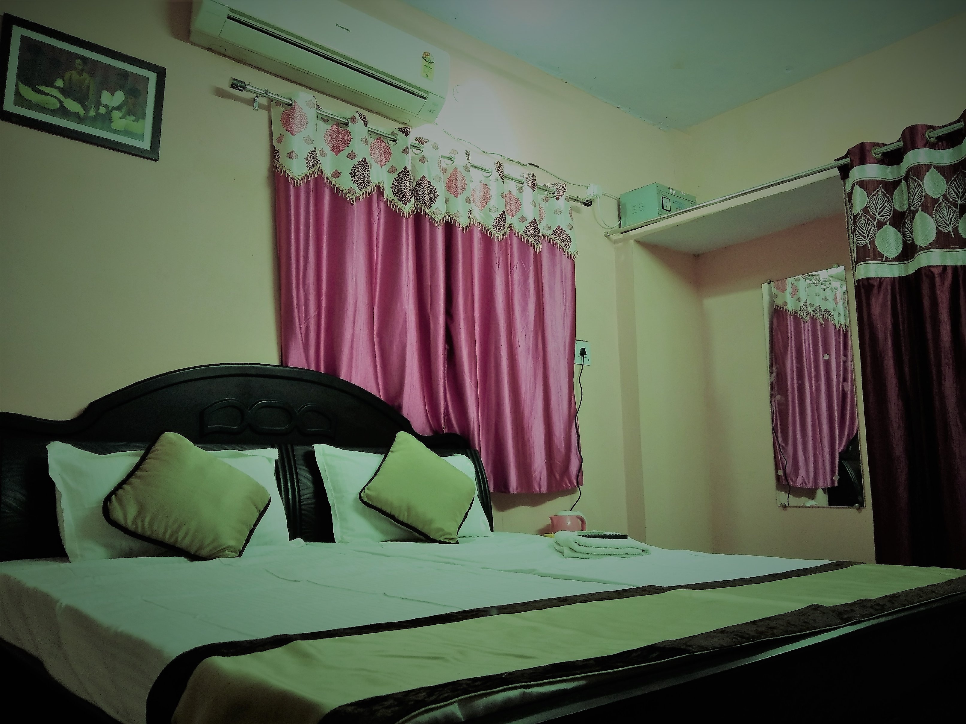 Paradise Home Stay - Tap to explore photos