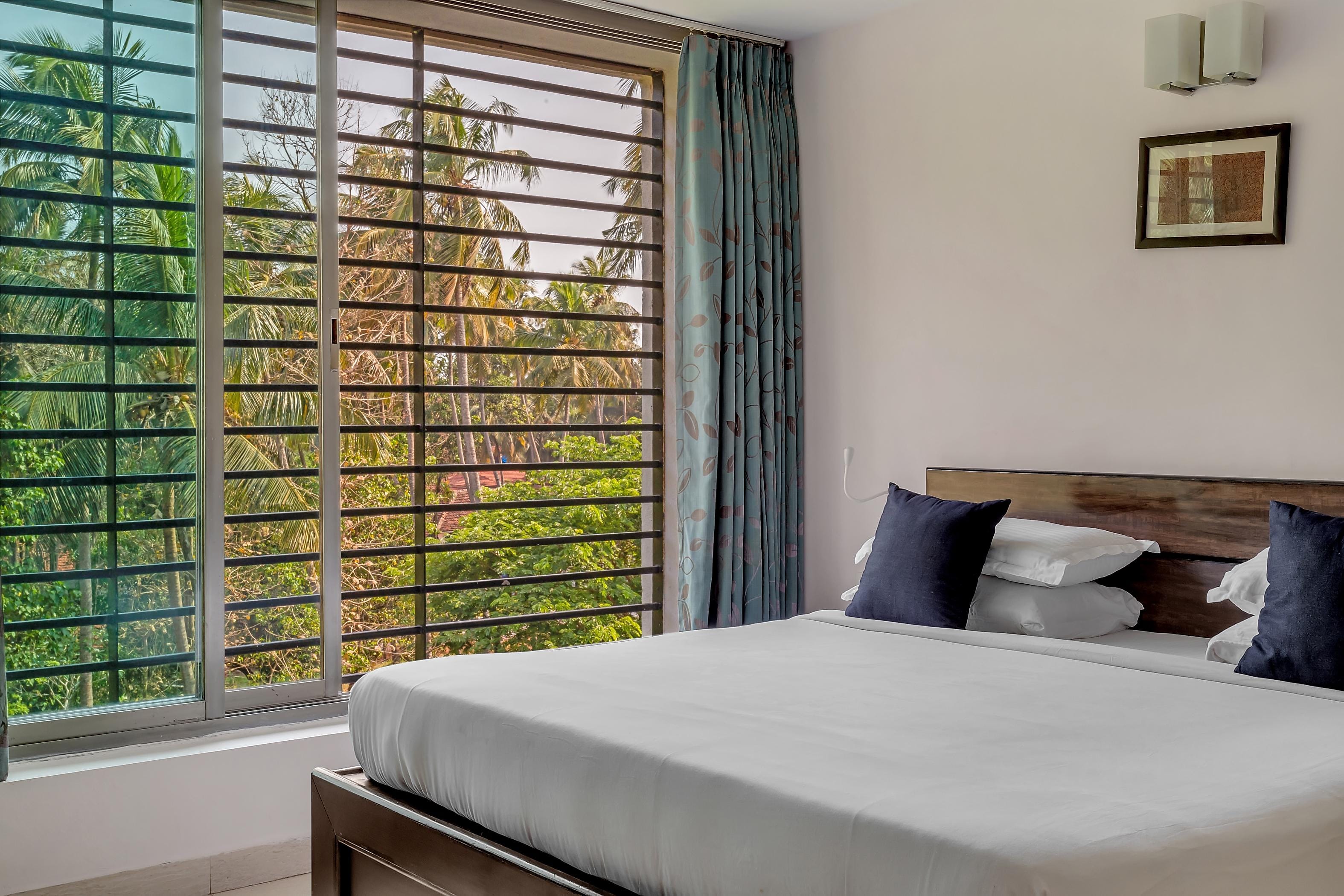Arotel Rooms & Suites - Tap to explore photos