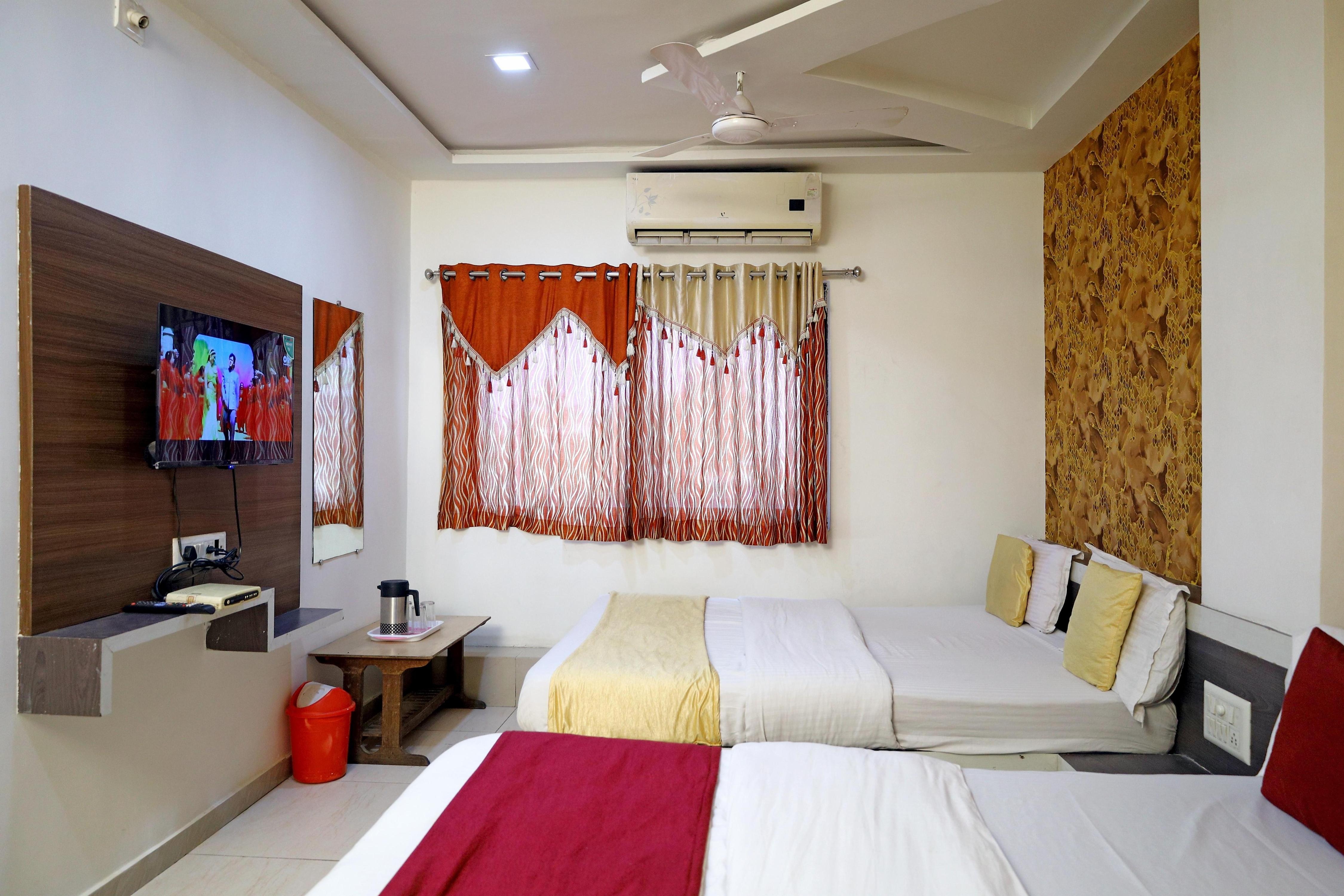 Hotel Satluj Inn - Tap to explore photos