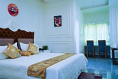 Hotel Rajnandini, Barasat