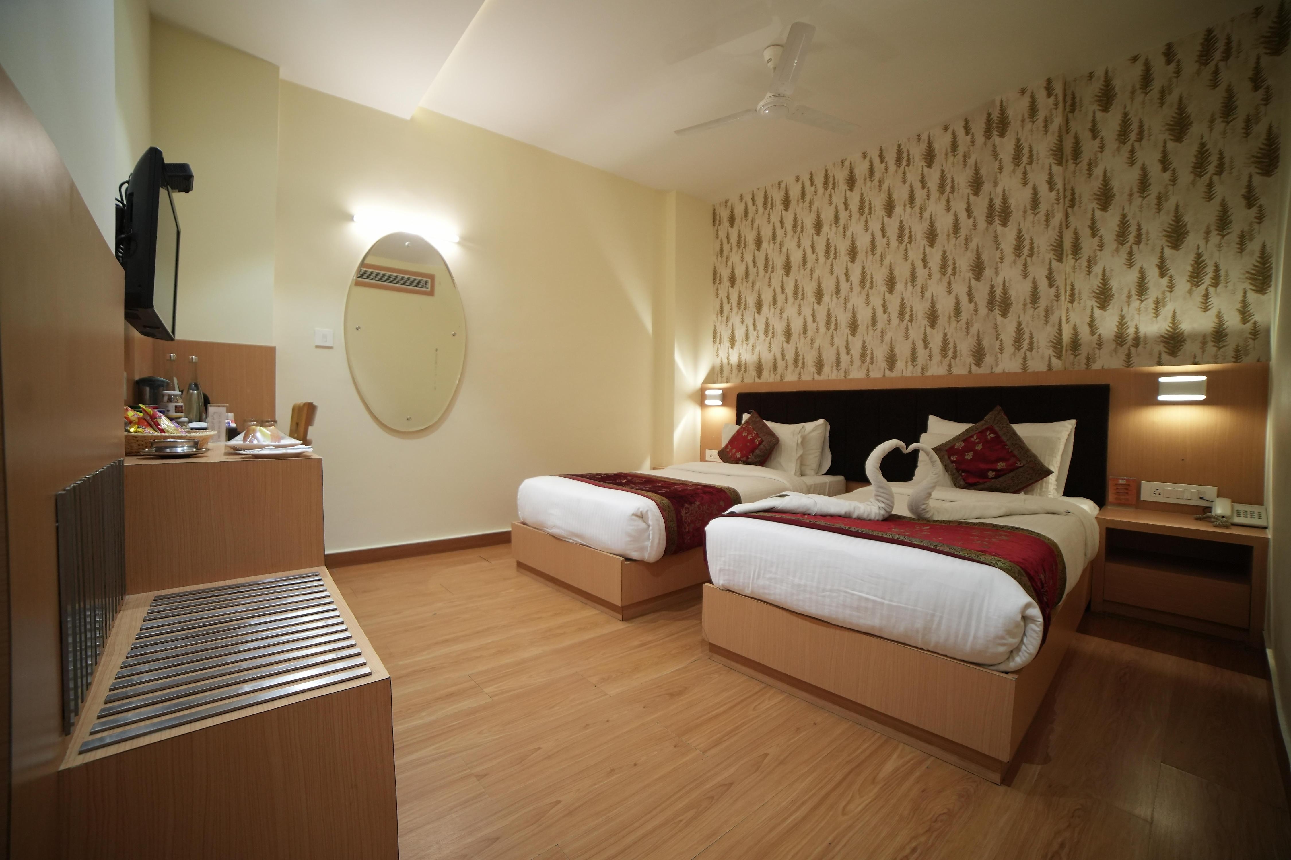 Hotel Vagmi - Tap to explore photos