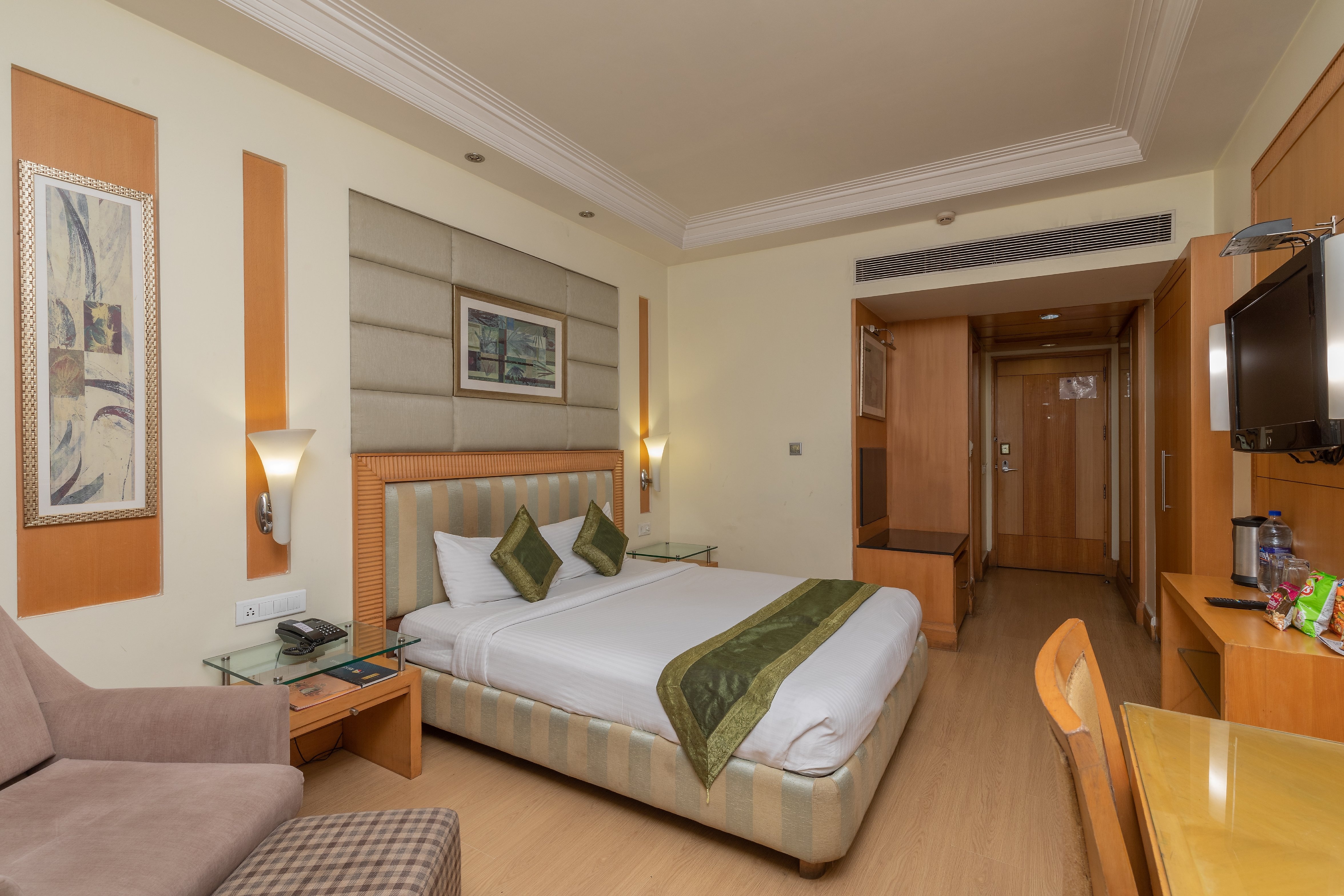 Hotel Western Court Chandigarh - Tap to explore photos