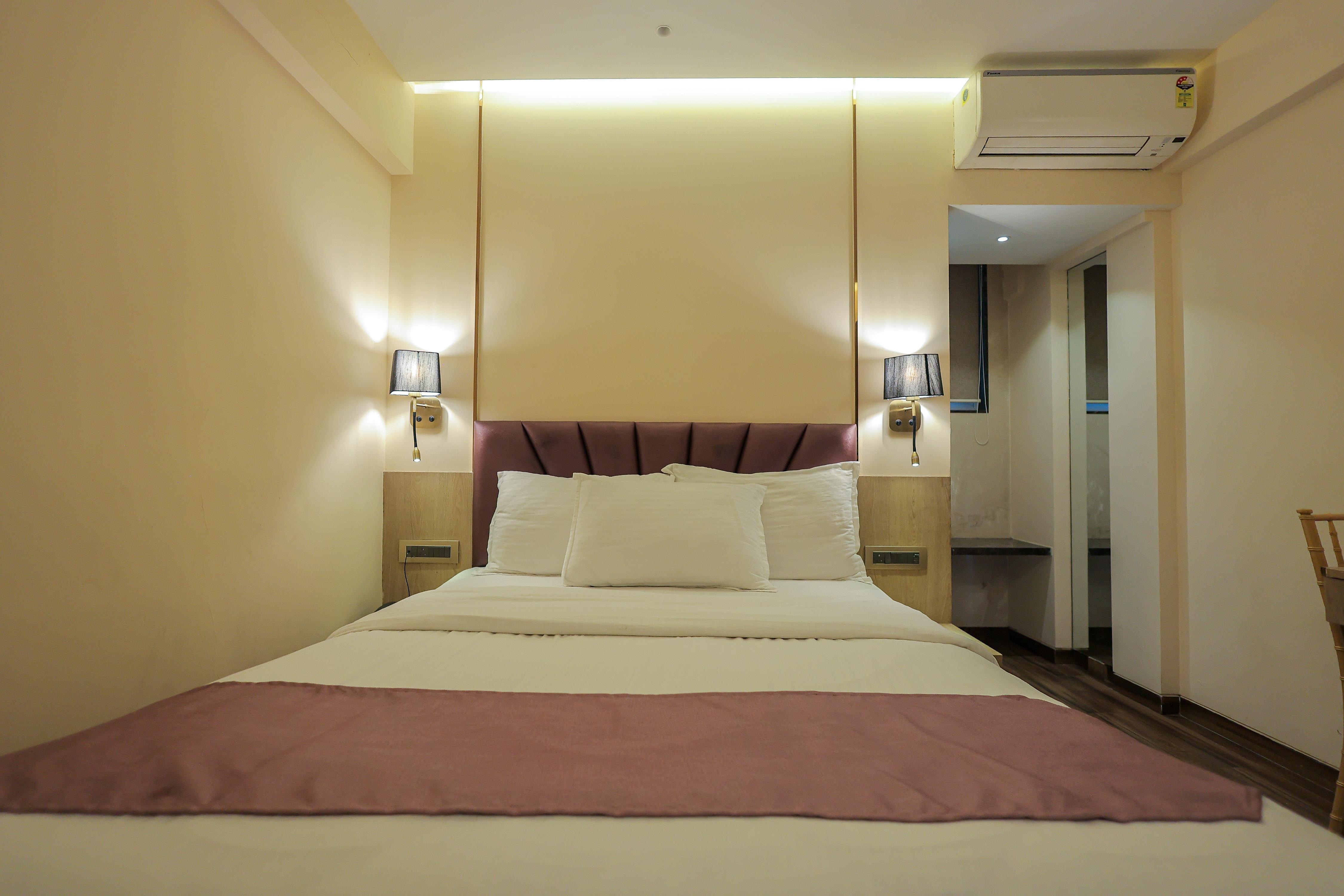 Premier Room 1