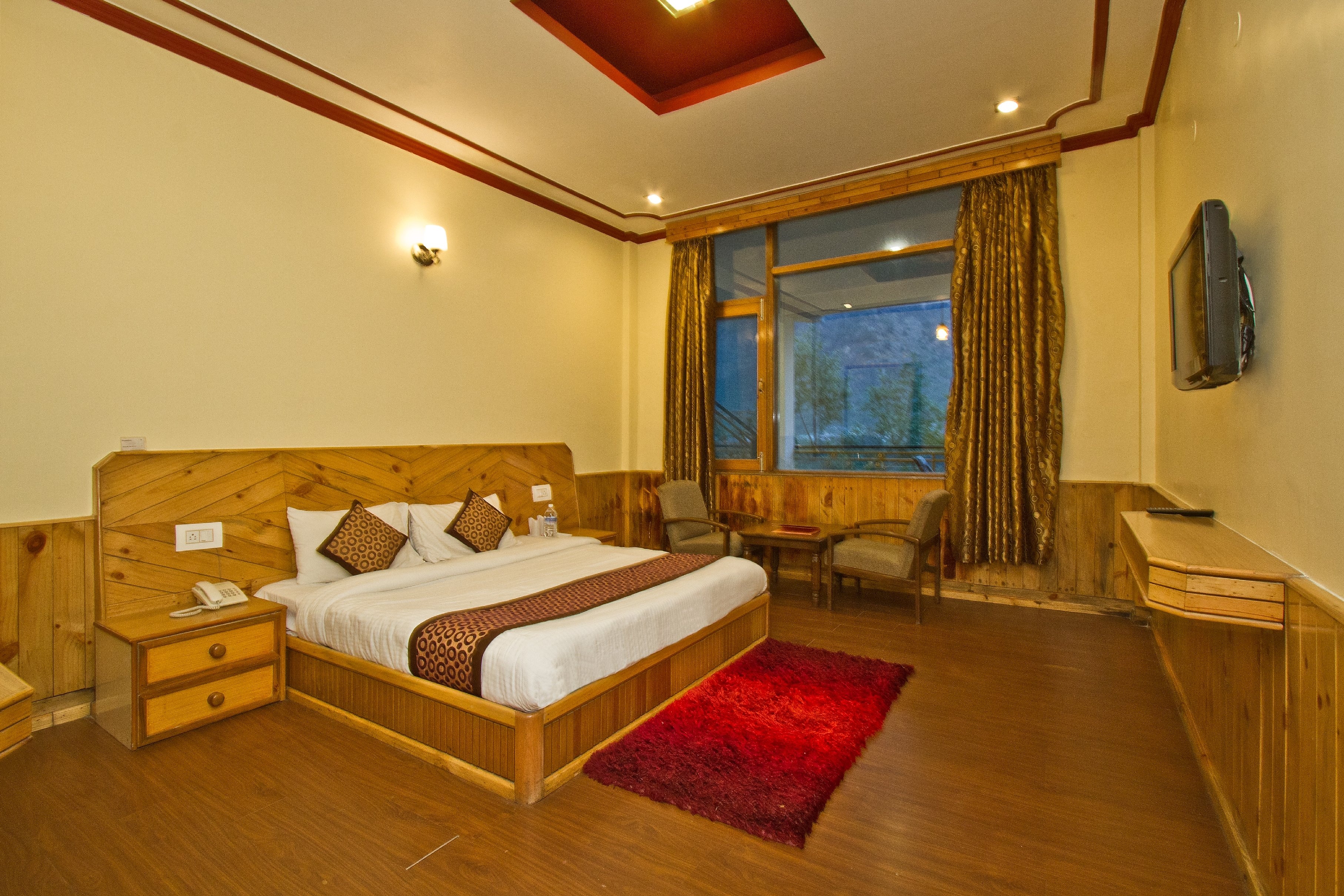 Royal Holiday Cottage, Manali - Tap to explore photos