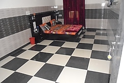 Tirupati Guest House, Bulandshahr