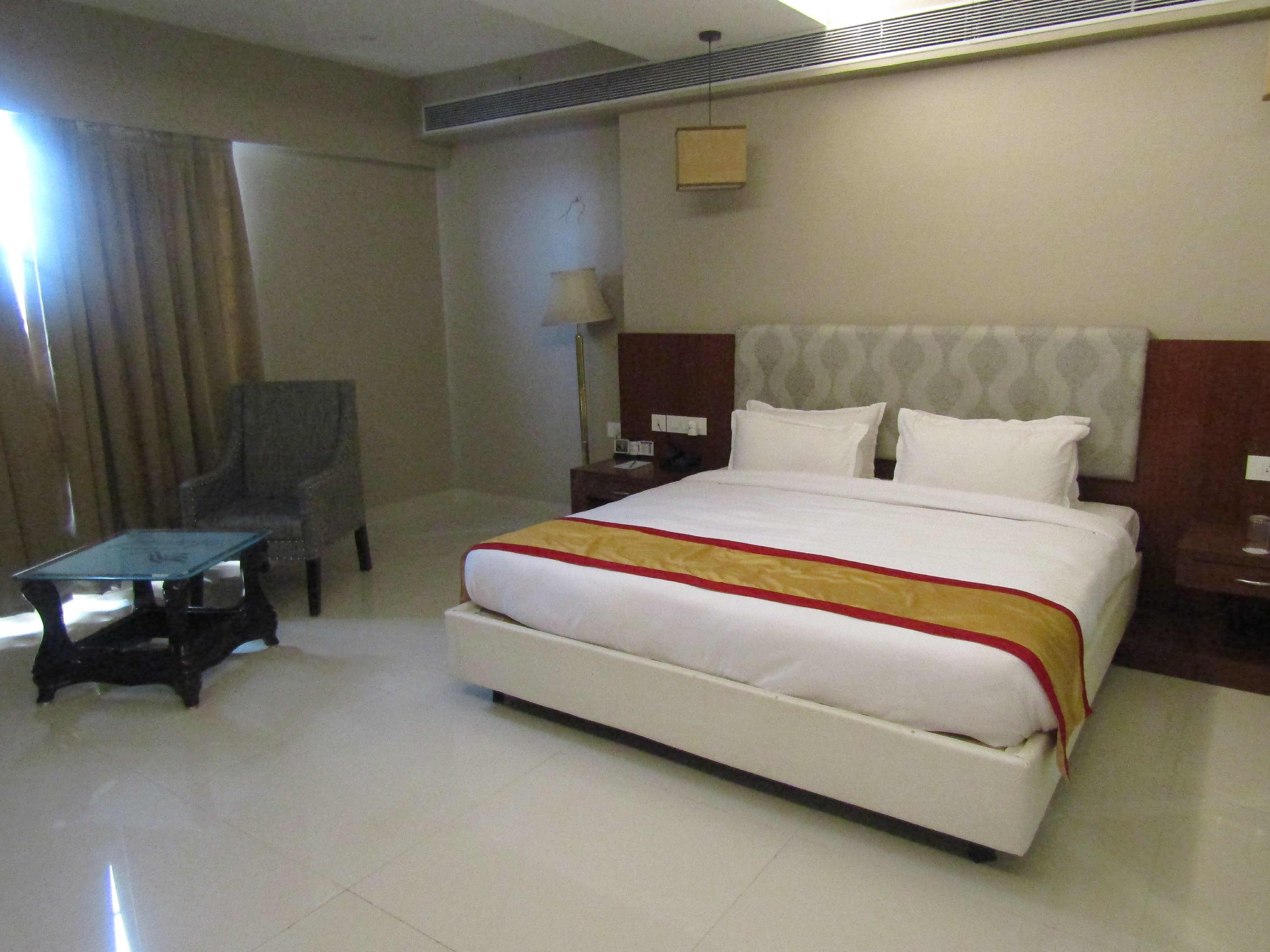 Hotel Accord International - Tap to explore photos