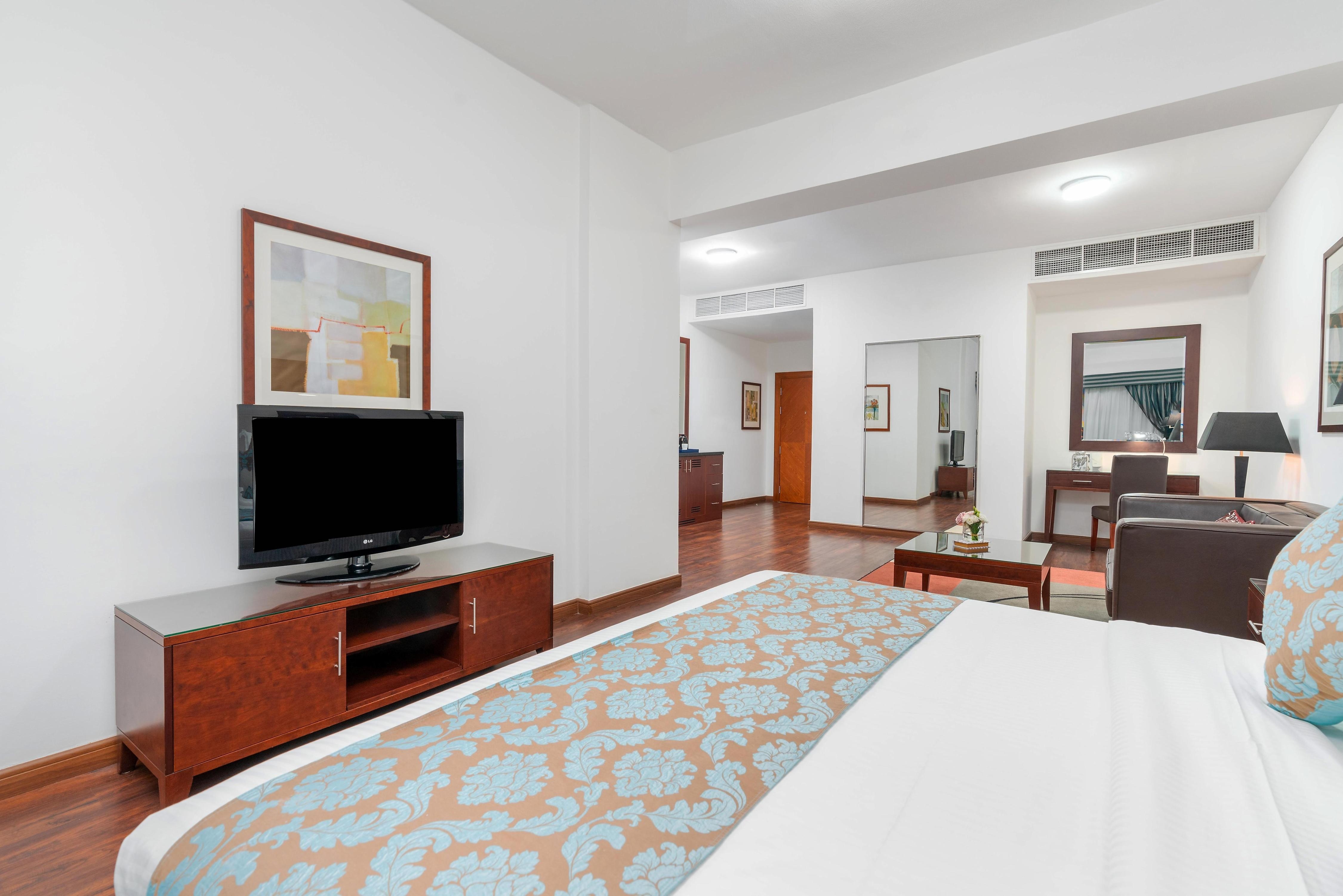 Golden Sands Hotel & Residences - Tap to explore photos