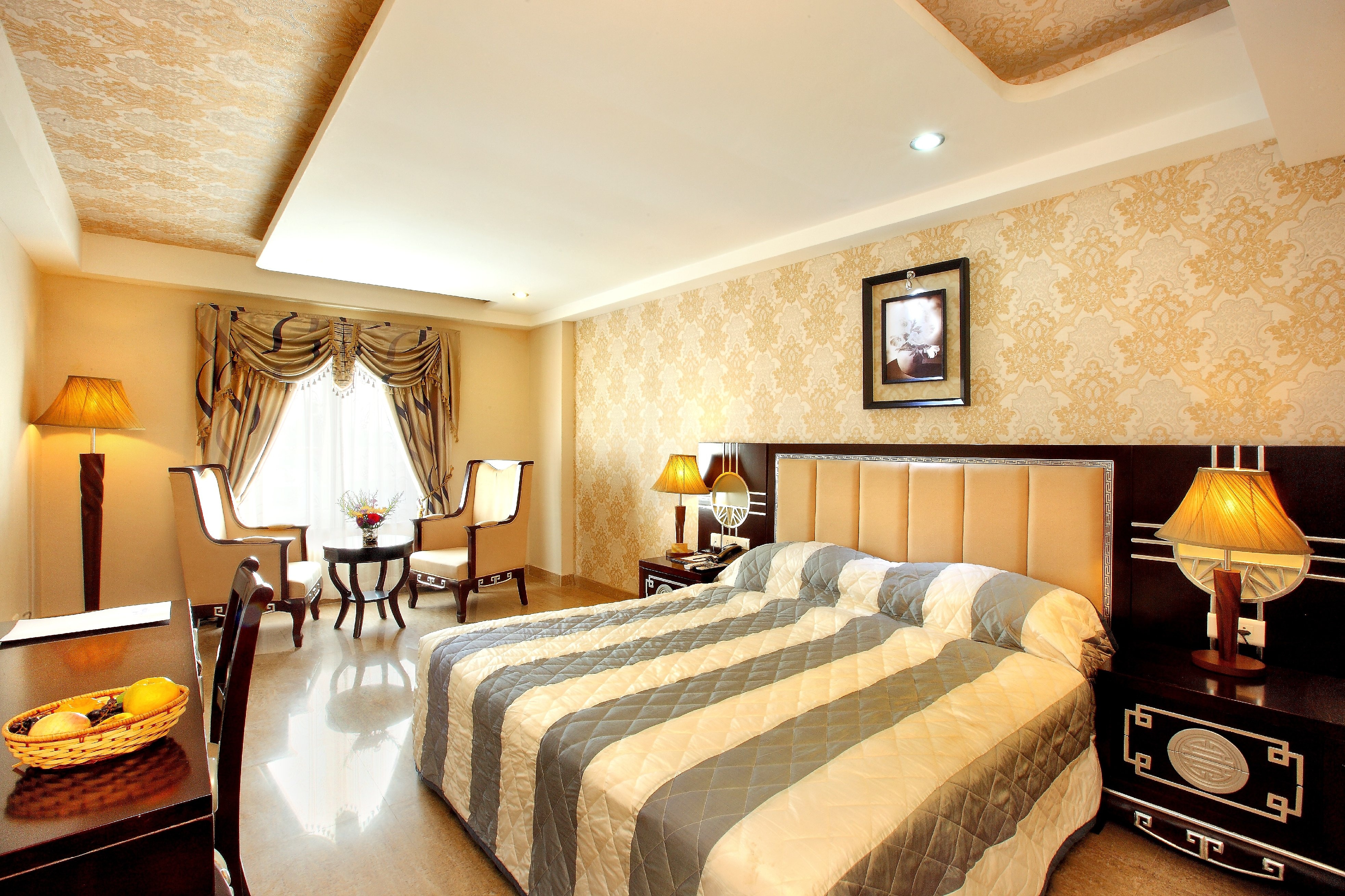 Hotel Sidhartha - Tap to explore photos