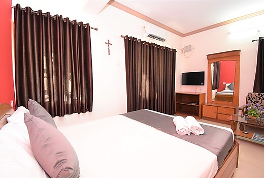 Ryaan Studio Apartment