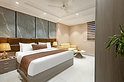 Hotel Luxury Suites @ Delhi Airport, Delhi