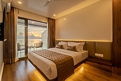 Salt Life - A Ocean Front Property, Ferrargunj