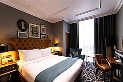 100 Queens Gate Hotel London, Curio Collection by Hilton,  London