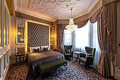 100 Queens Gate Hotel London, Curio Collection by Hilton, Kent